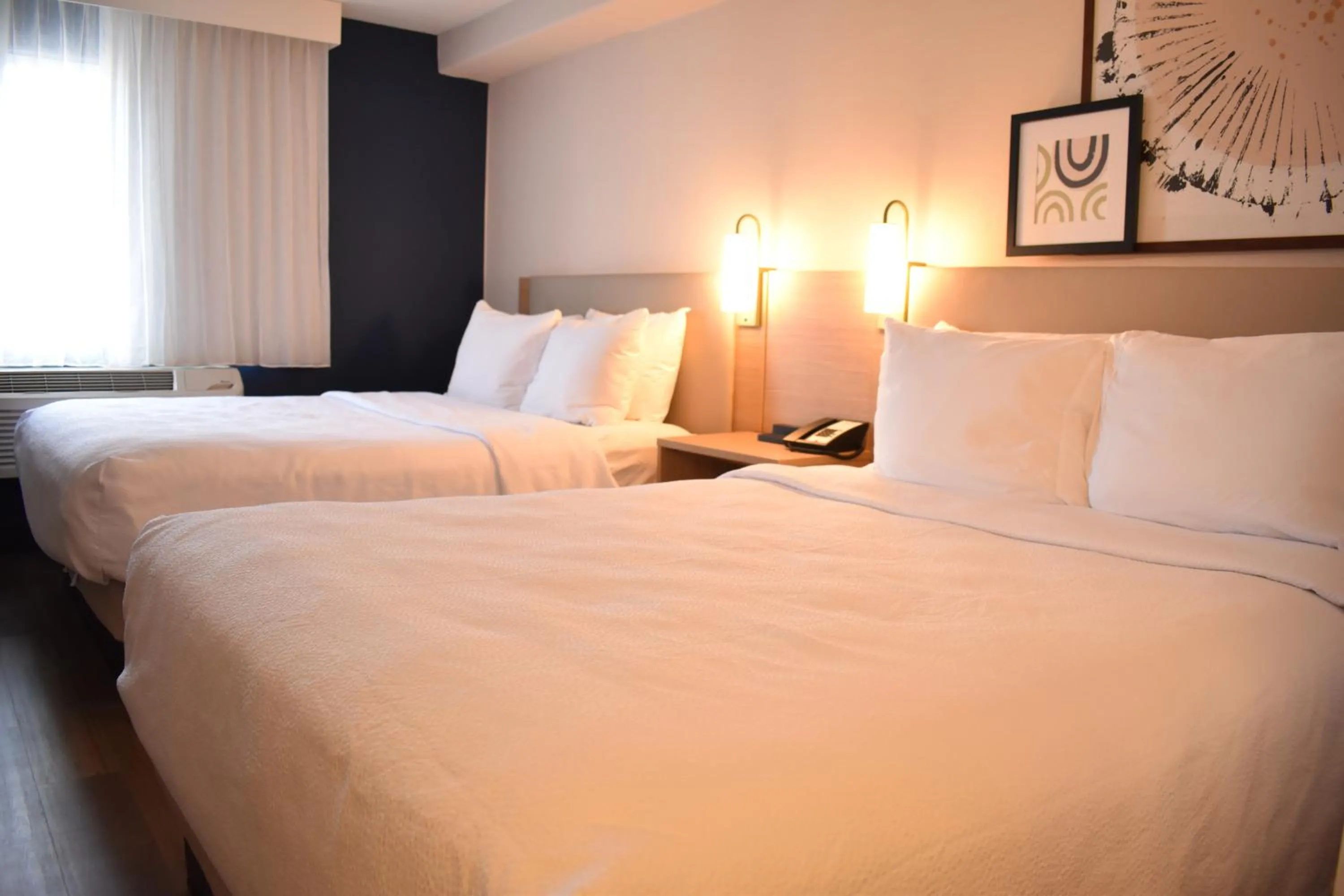 Bed in Best Western Plus Executive Suites Albuquerque