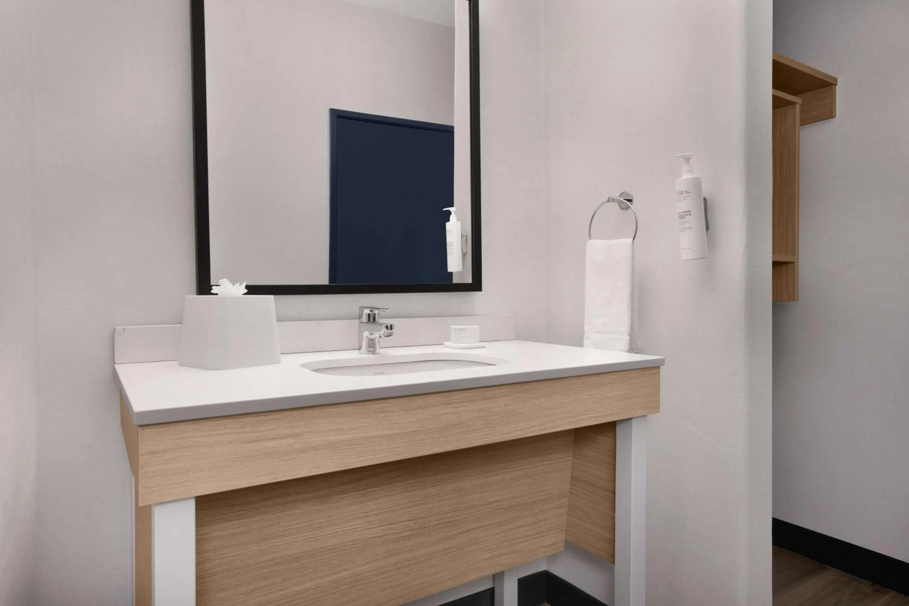 Bathroom in Best Western Plus Executive Suites Albuquerque