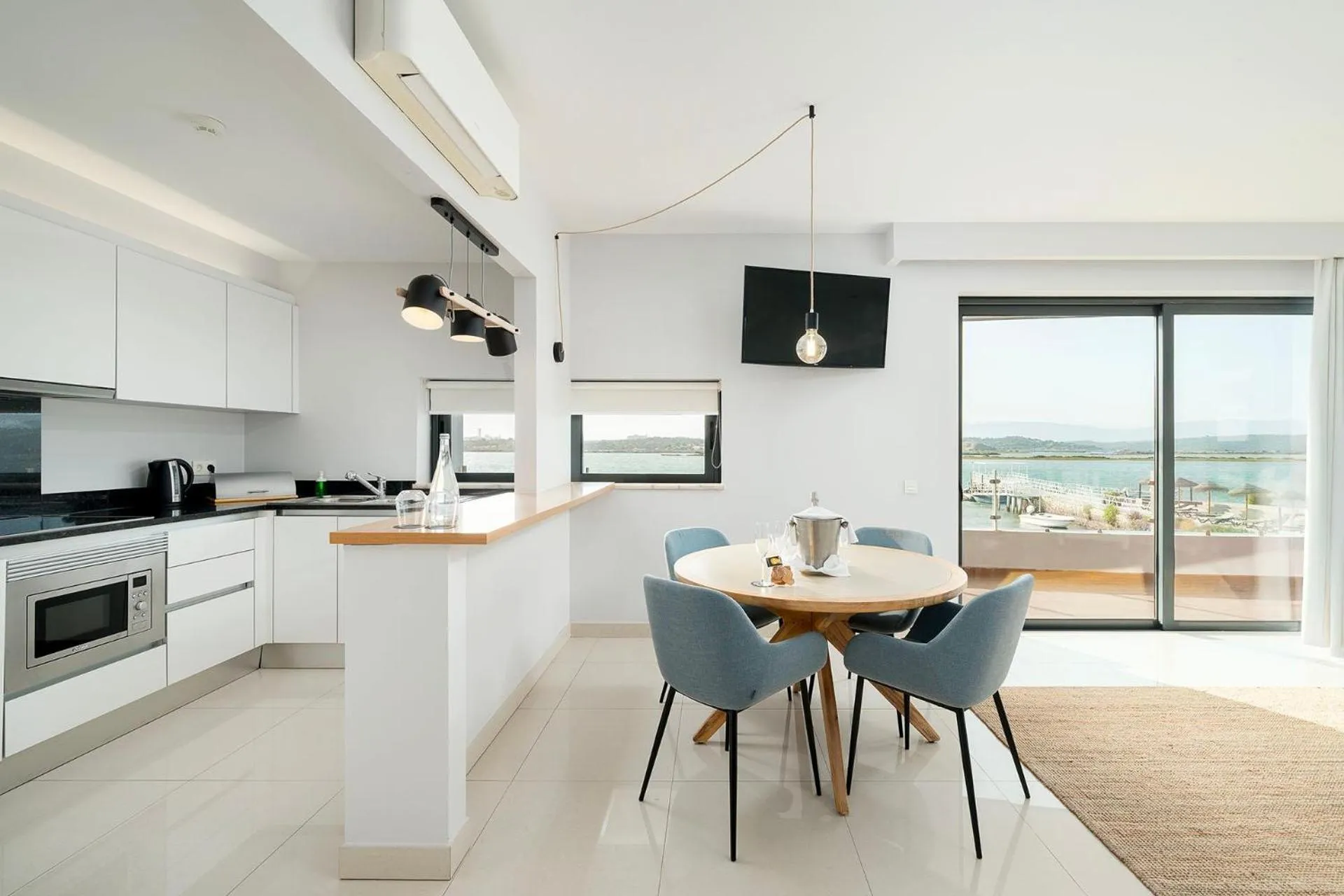 Photo of the whole room in Agua Hotels Riverside