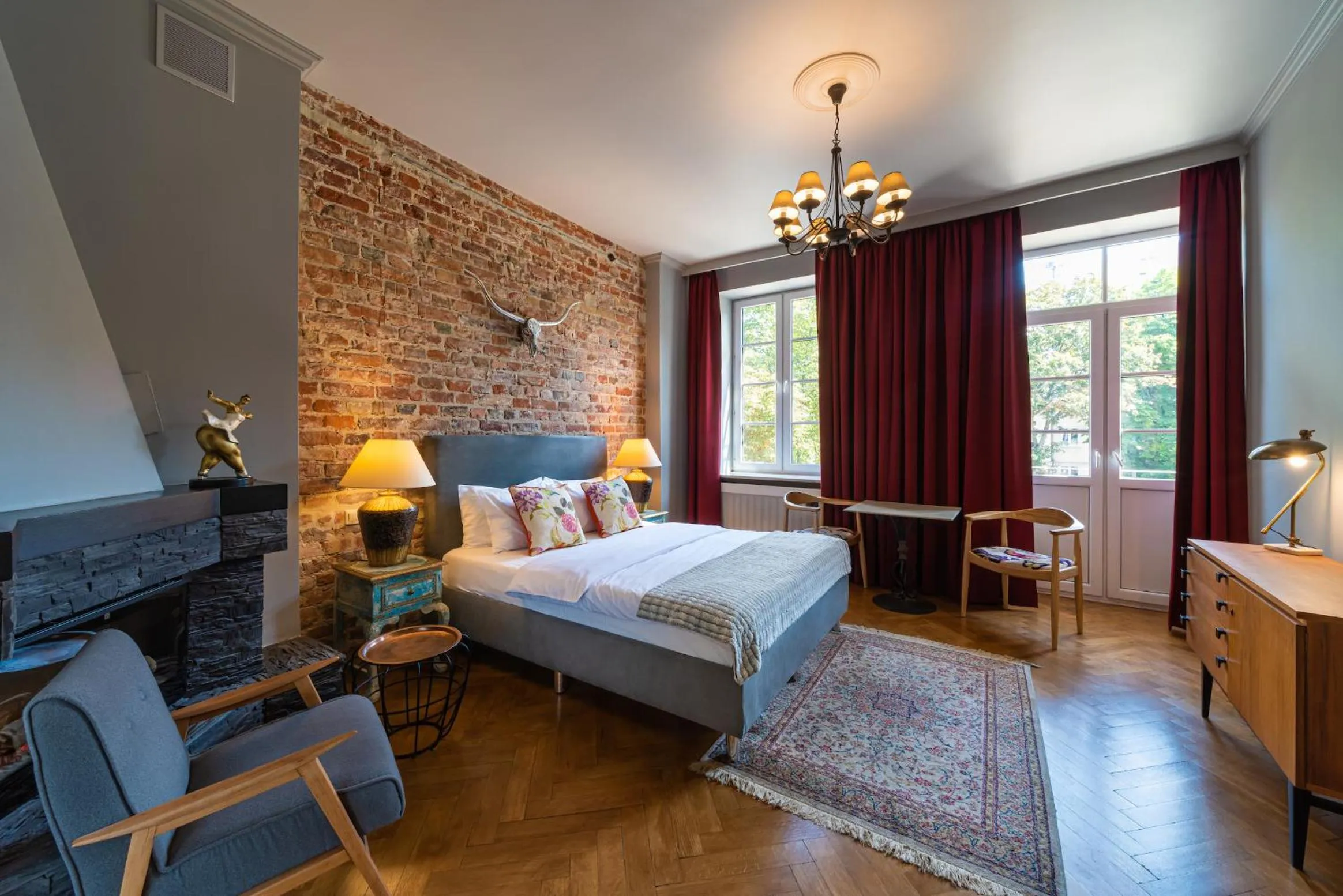 Photo of the whole room, Bed in SLEEPWELL NOWY ŚWIAT - entrance from Ordynacka 14St, through the courtyard