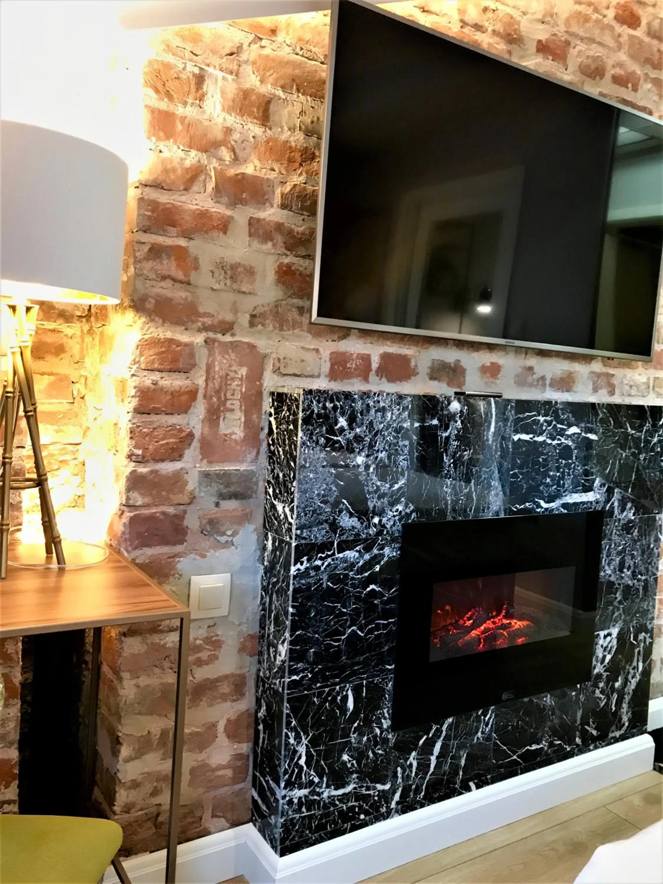 Bedroom in SLEEPWELL NOWY ŚWIAT - entrance from Ordynacka 14St, through the courtyard