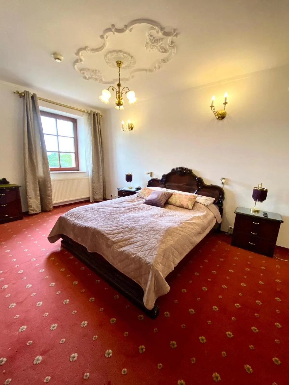 Bed in Dwór Szczepańskich