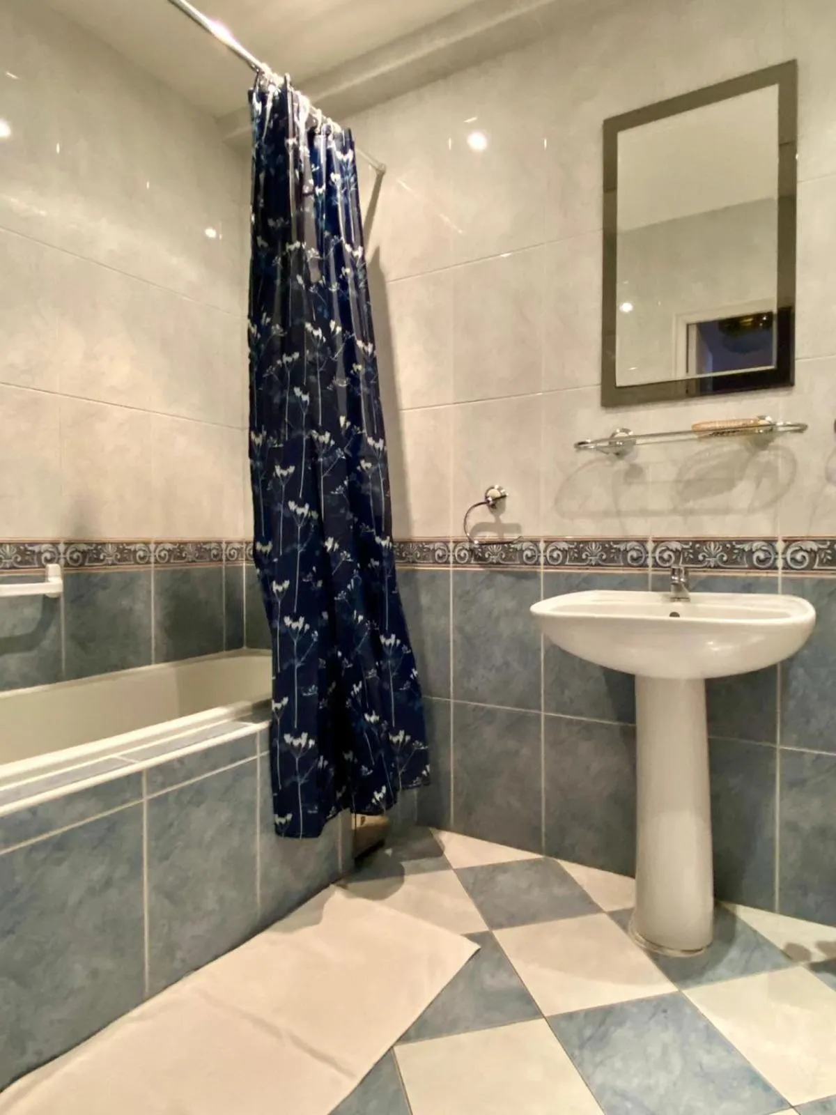 Shower in Dwór Szczepańskich