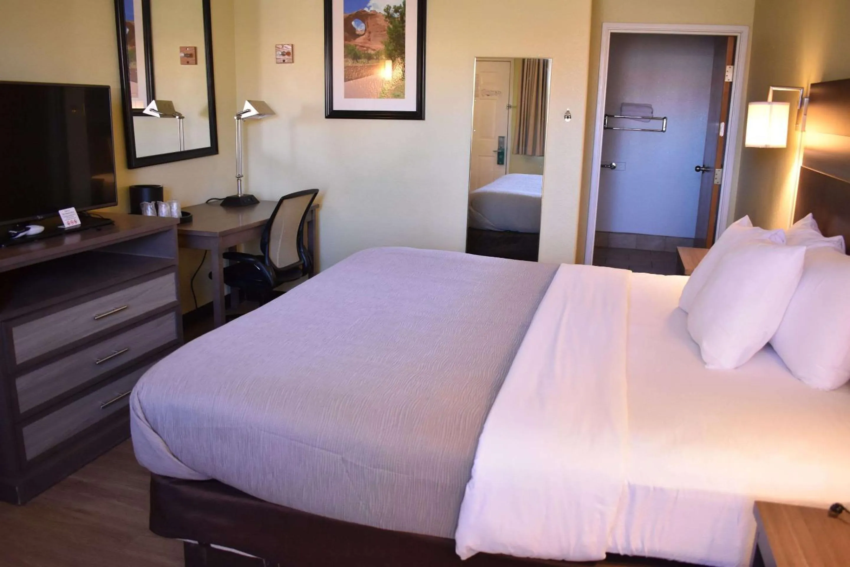 Bedroom, Bed in Quality Inn & Suites Gallup I-40 Exit 20