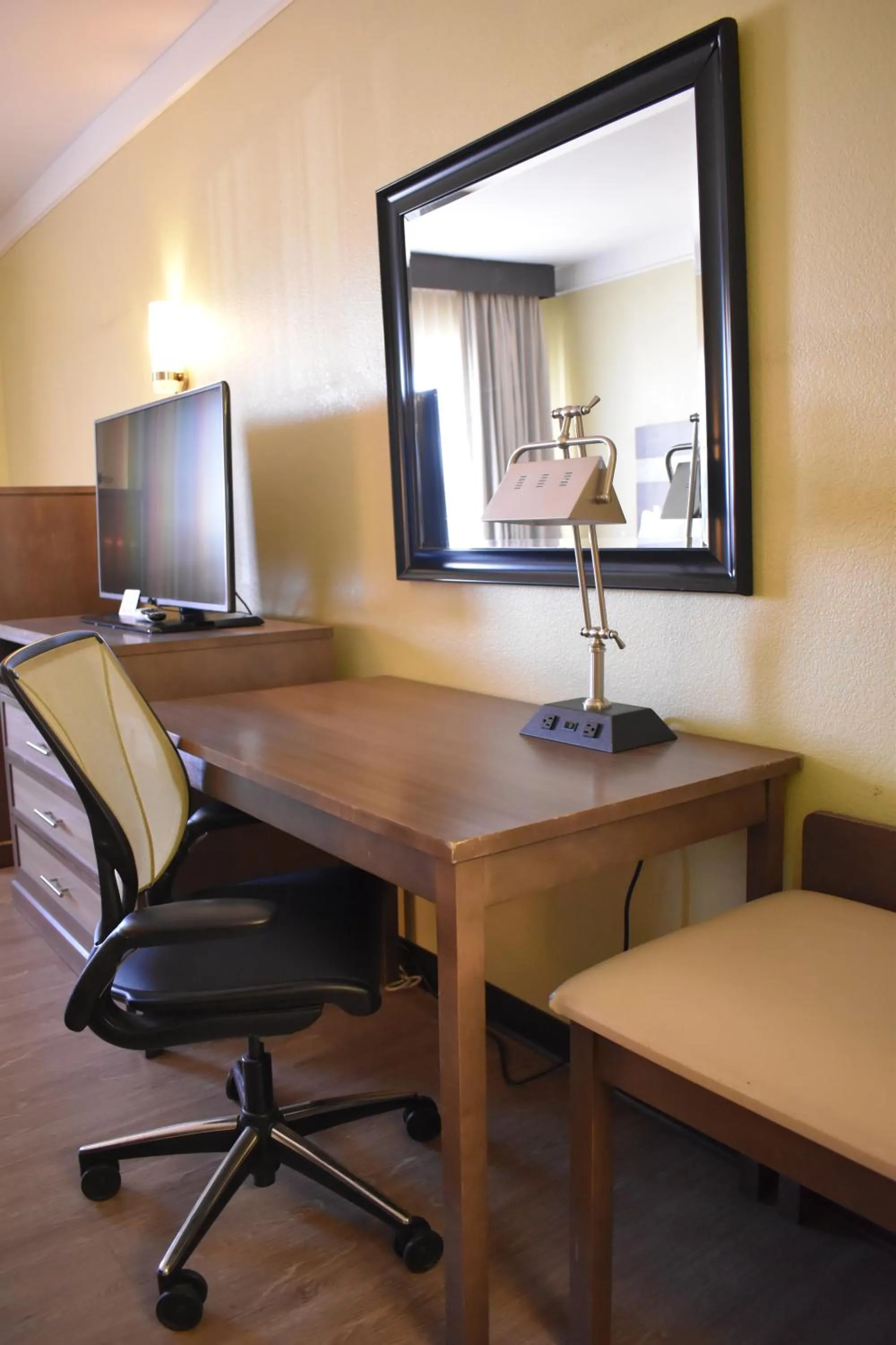 Quality Inn & Suites Gallup I-40 Exit 20