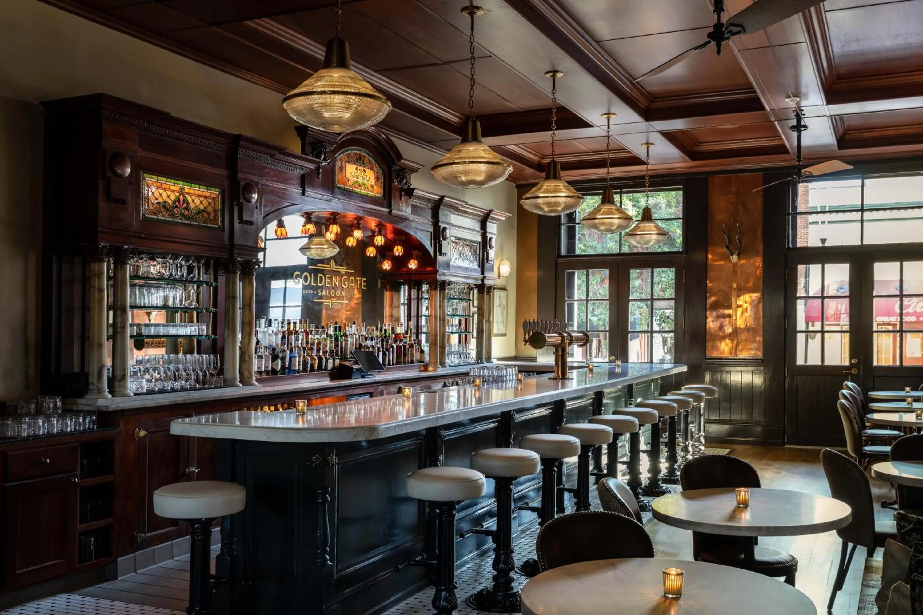 Restaurant/places to eat in The Holbrooke Hotel