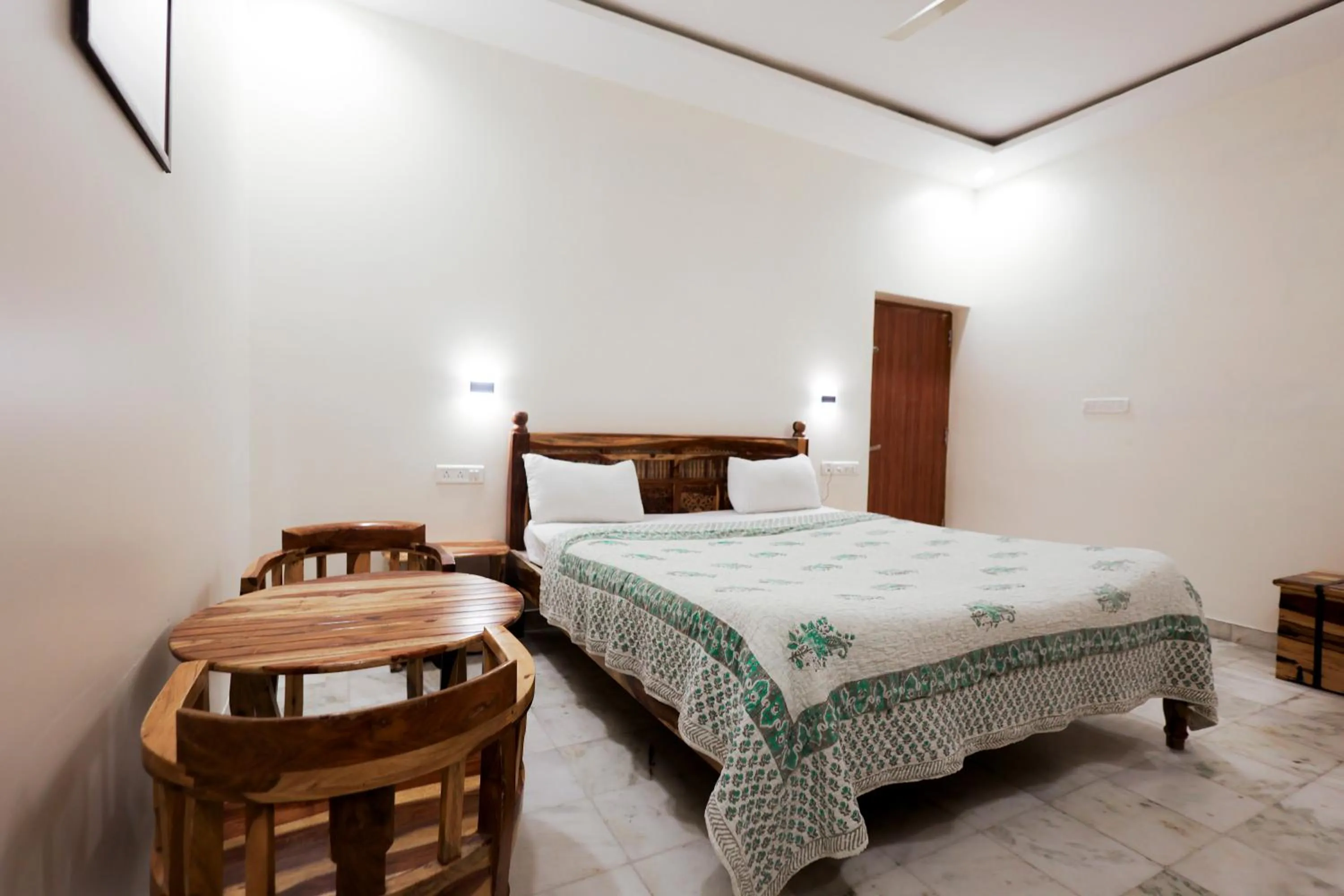 Bedroom, Bed in Gumaan Auberge