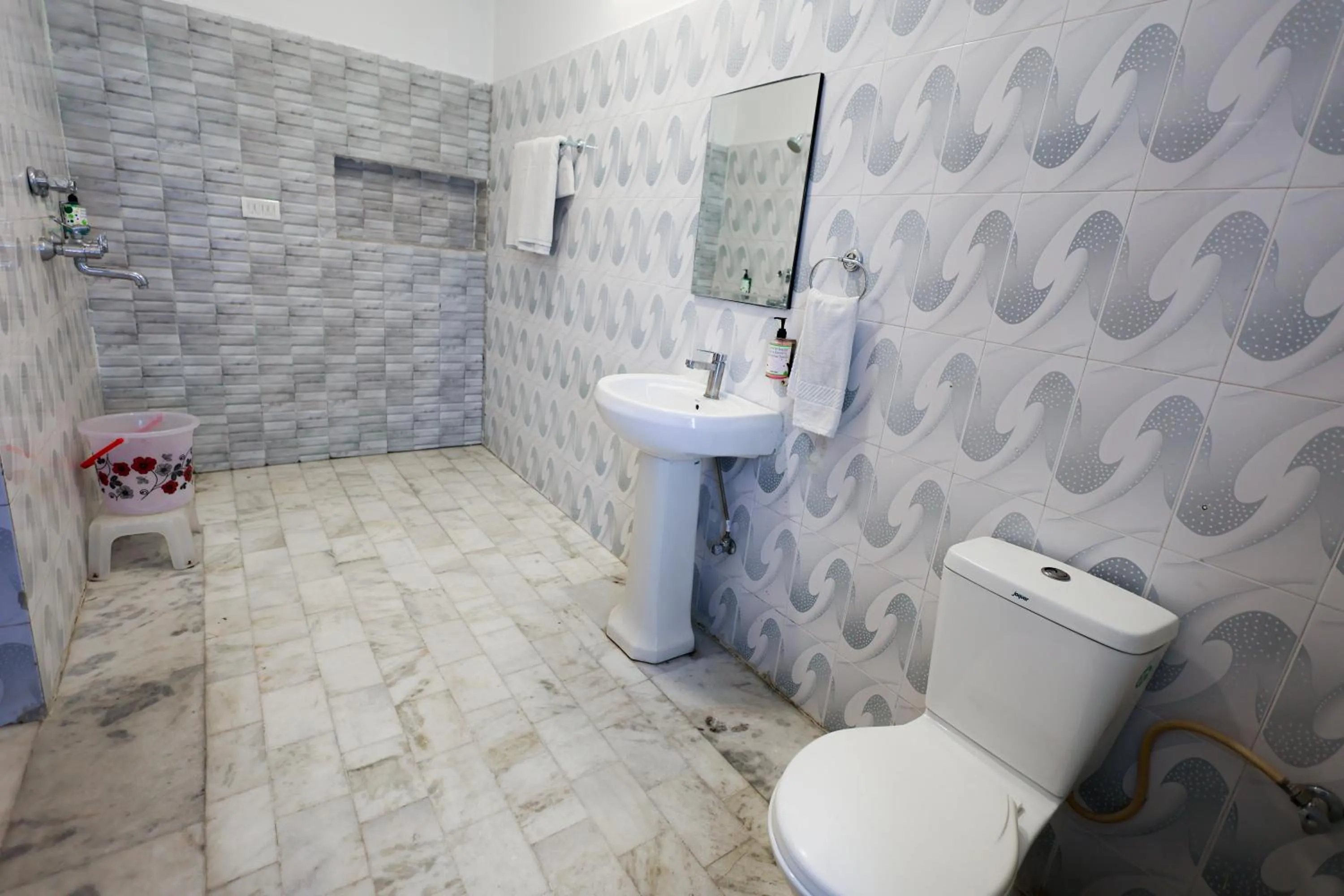 Bathroom in Gumaan Auberge