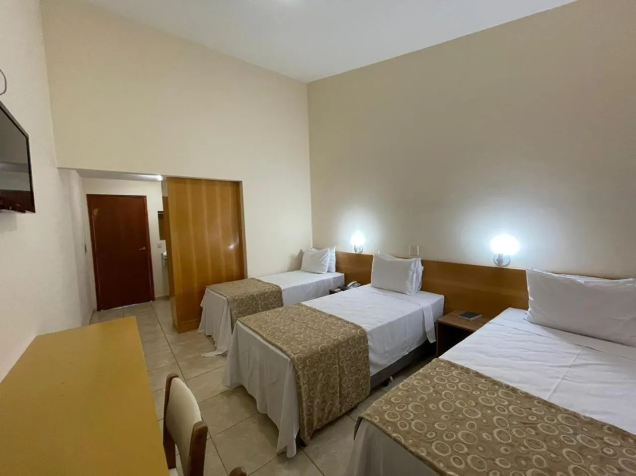 Bed in IPÊ PARK Convention Hotel