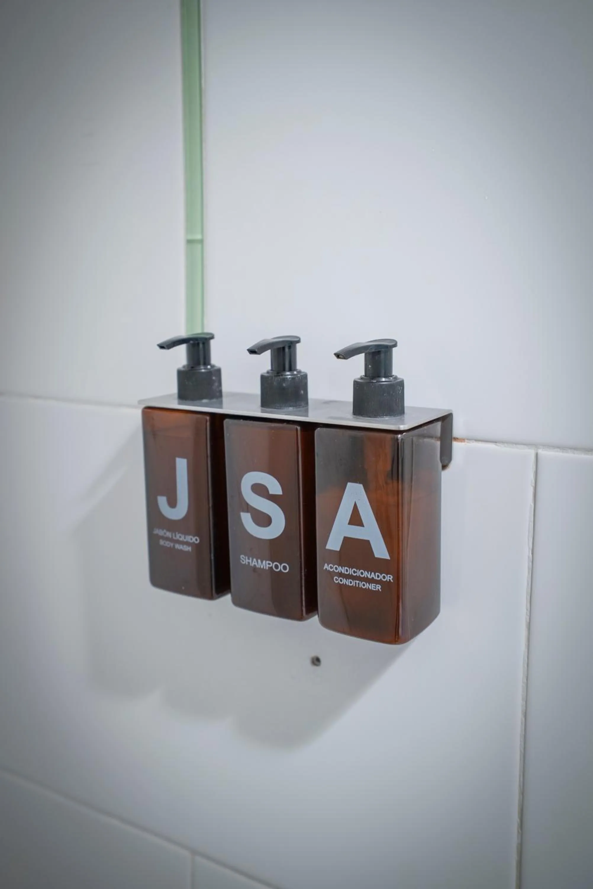 Shower in America Del Sur Hostel Buenos Aires