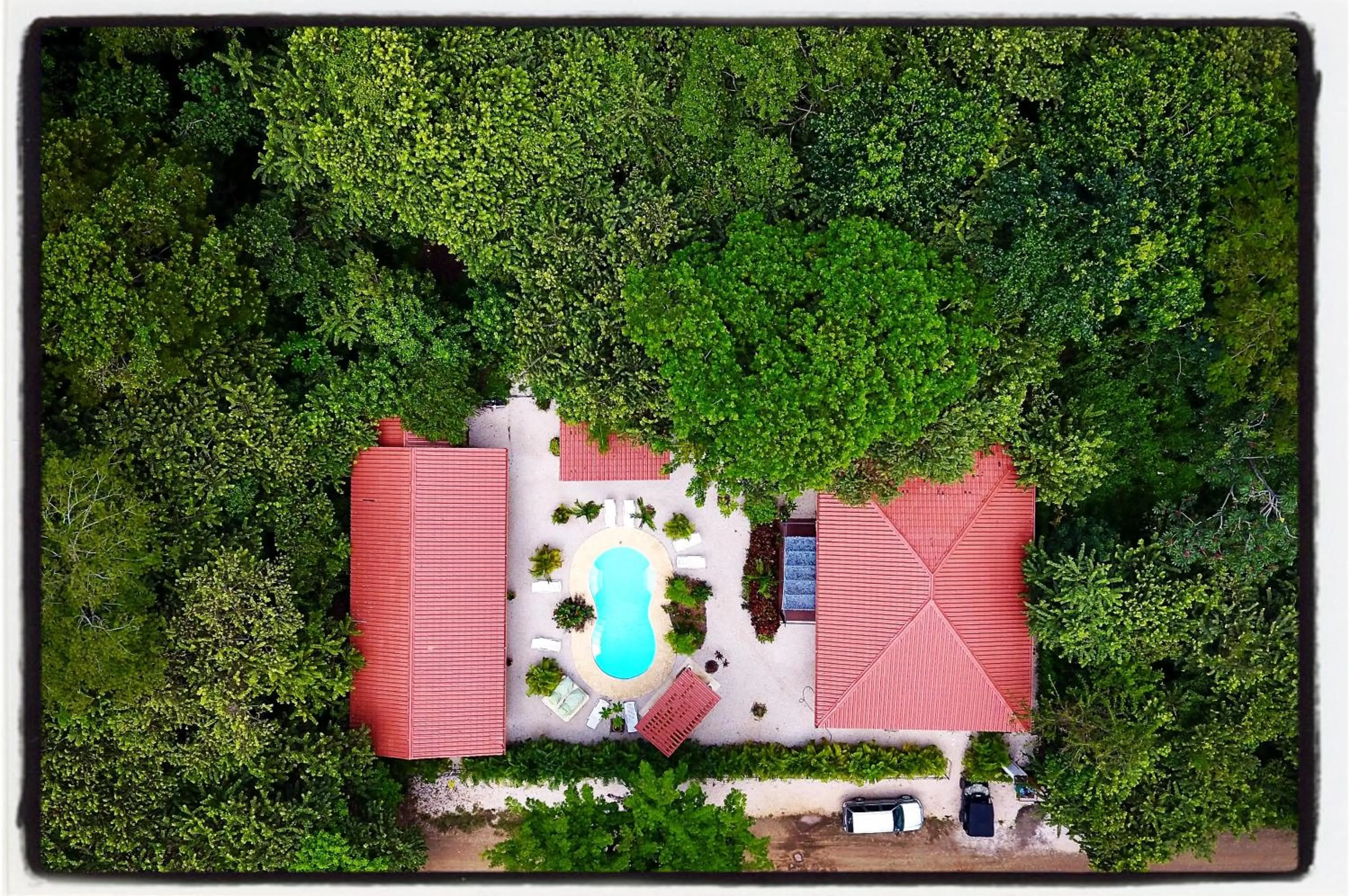 Bird's eye view in Surfside Mar Y Posa