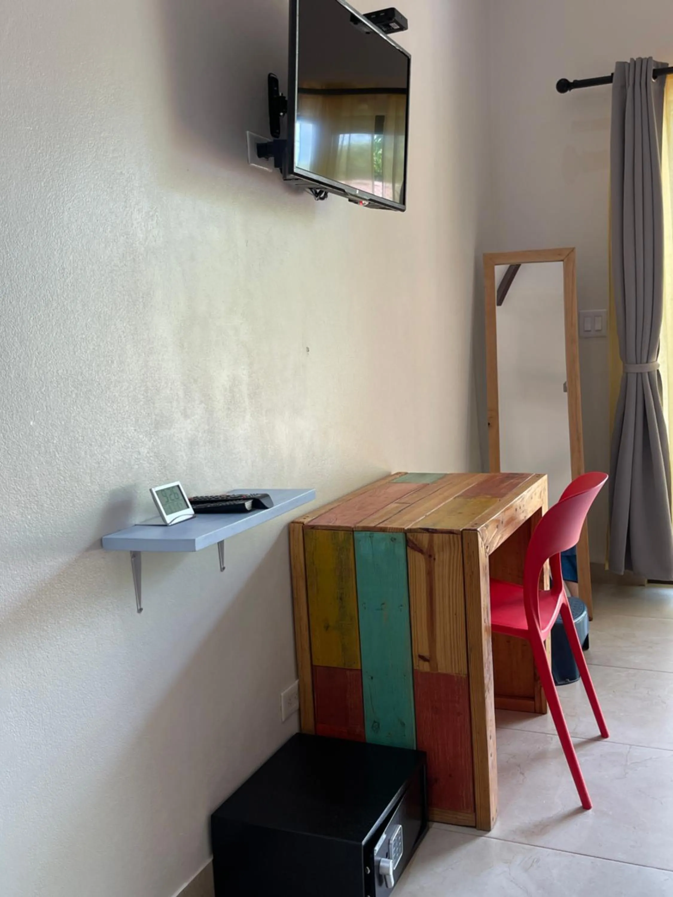 hair dresser in Surfside Mar Y Posa