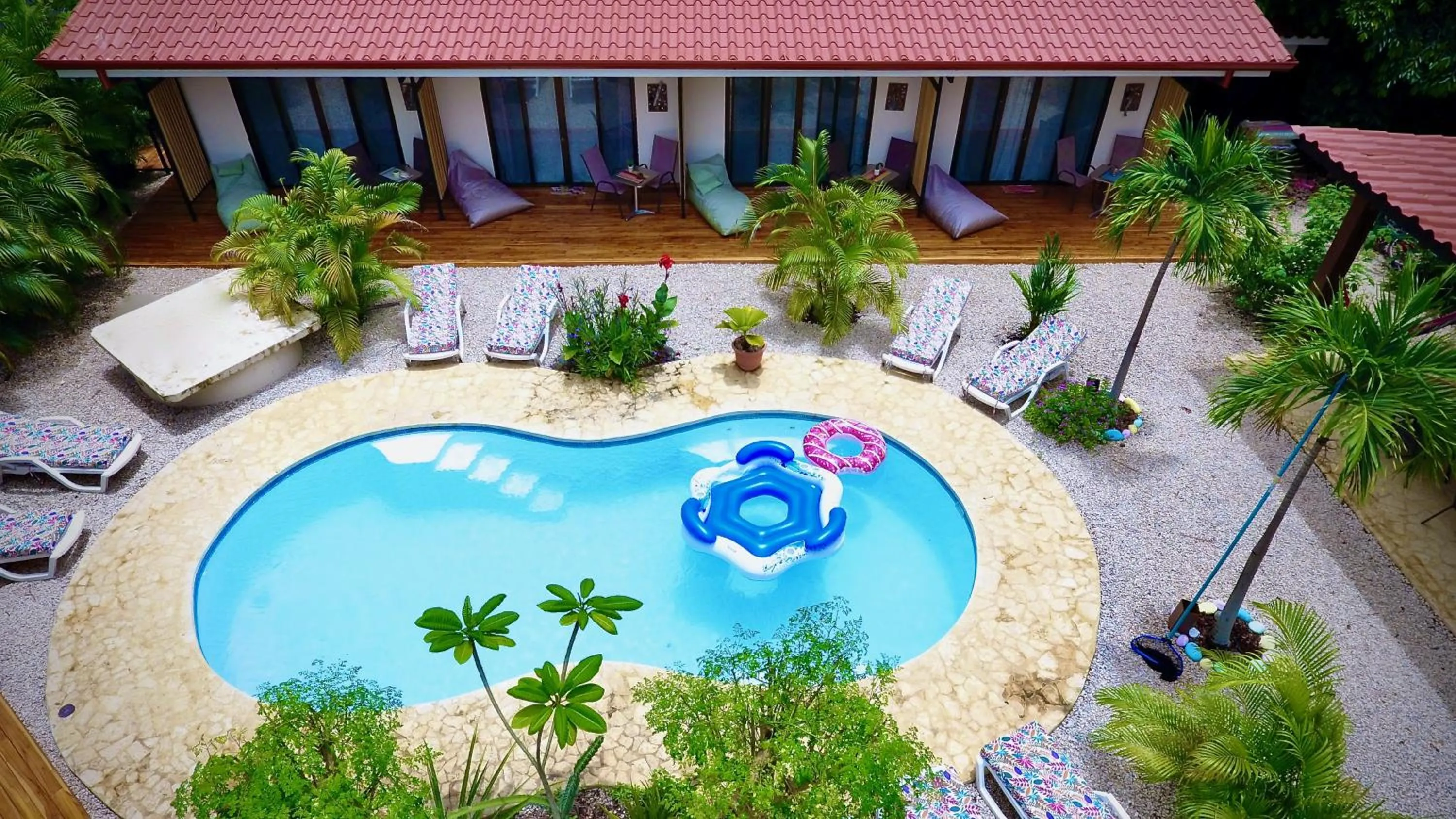 Facade/entrance in Surfside Mar Y Posa