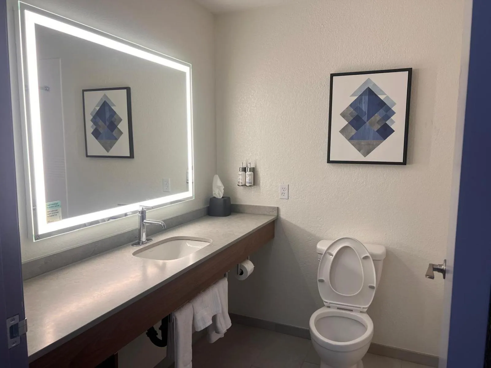 Bathroom in Days Inn & Suites by Wyndham Surprise