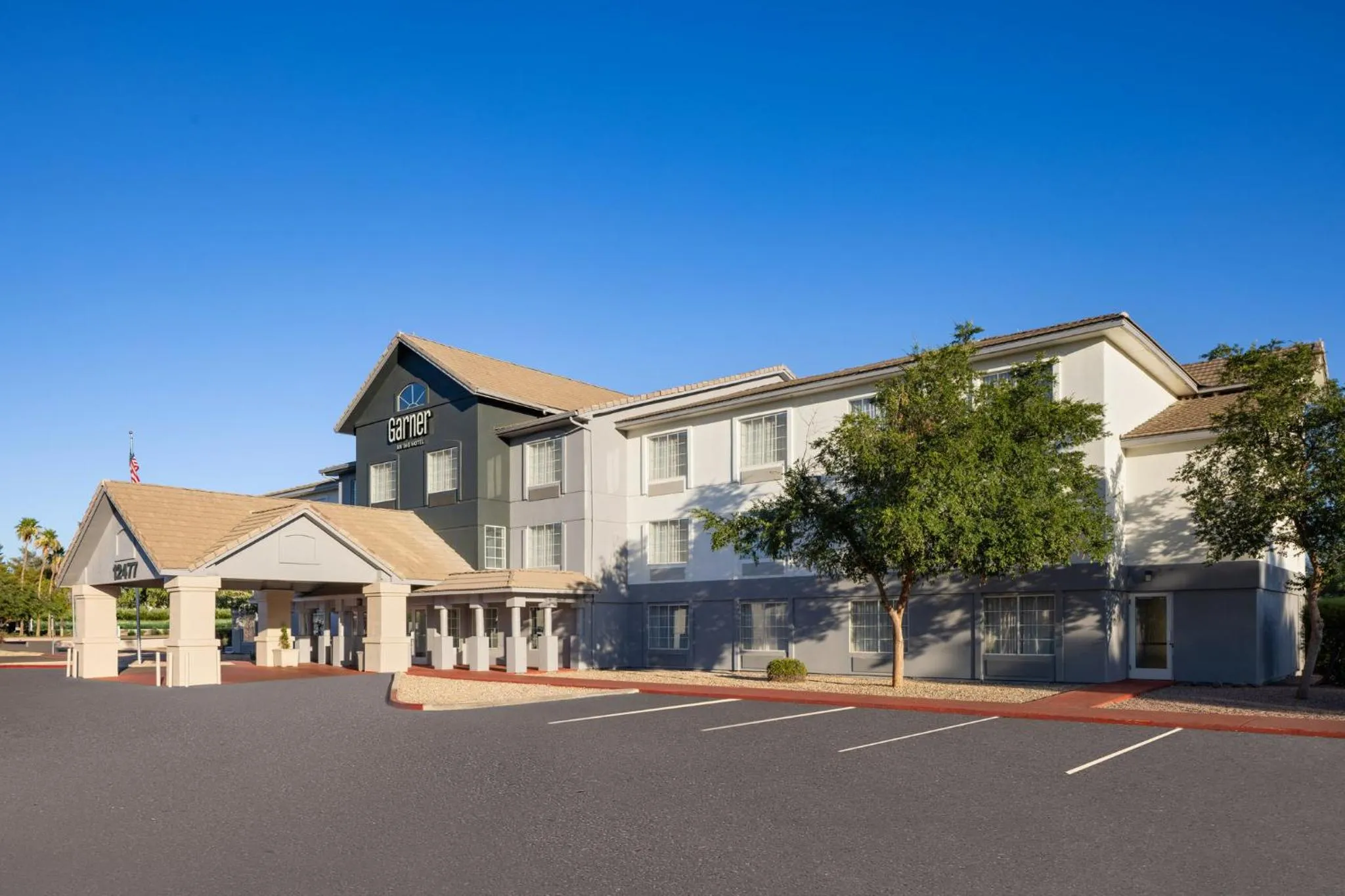 Property building in Garner Hotel Phoenix Northwest - Surprise by IHG