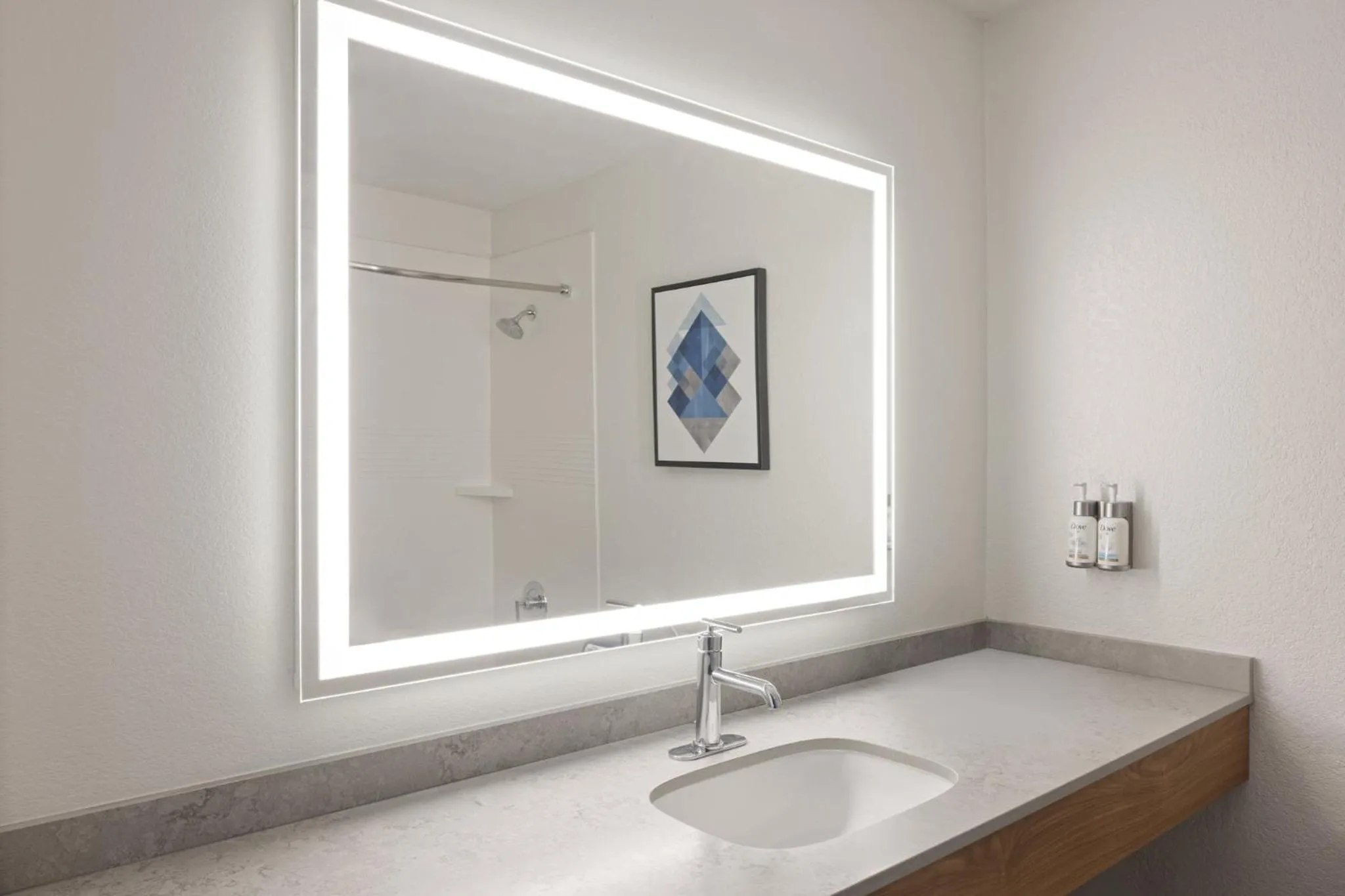 Photo of the whole room in Garner Hotel Phoenix Northwest - Surprise by IHG