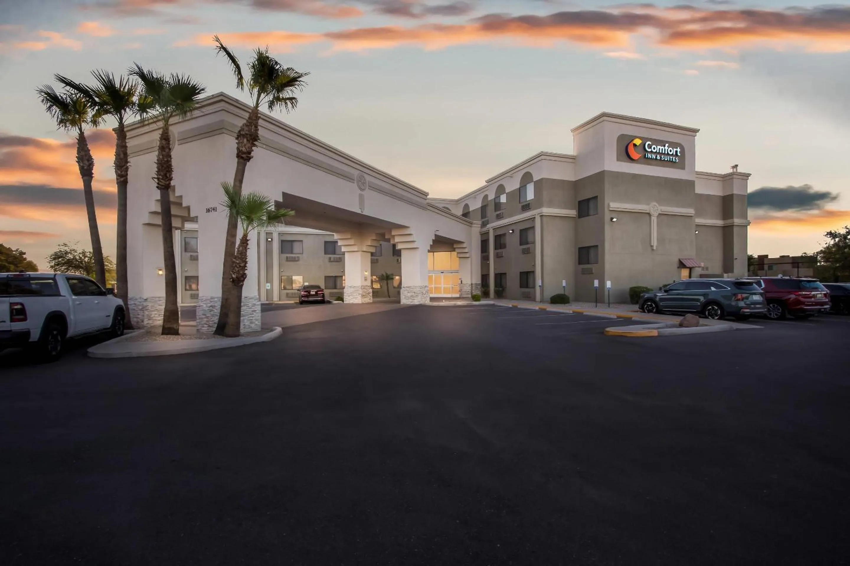Property building in Comfort Inn & Suites Surprise Near Sun City West