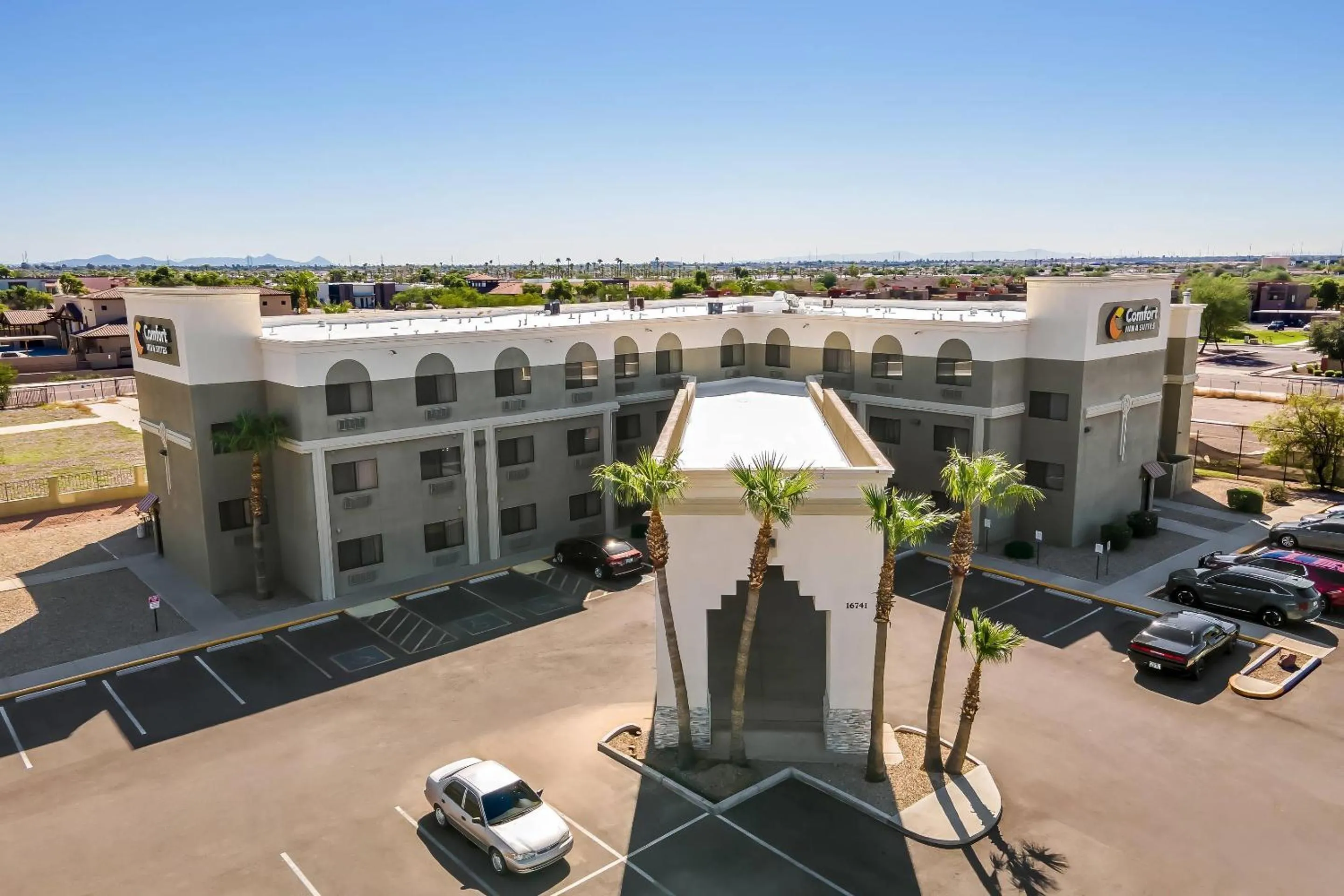 Property building in Comfort Inn & Suites Surprise Near Sun City West