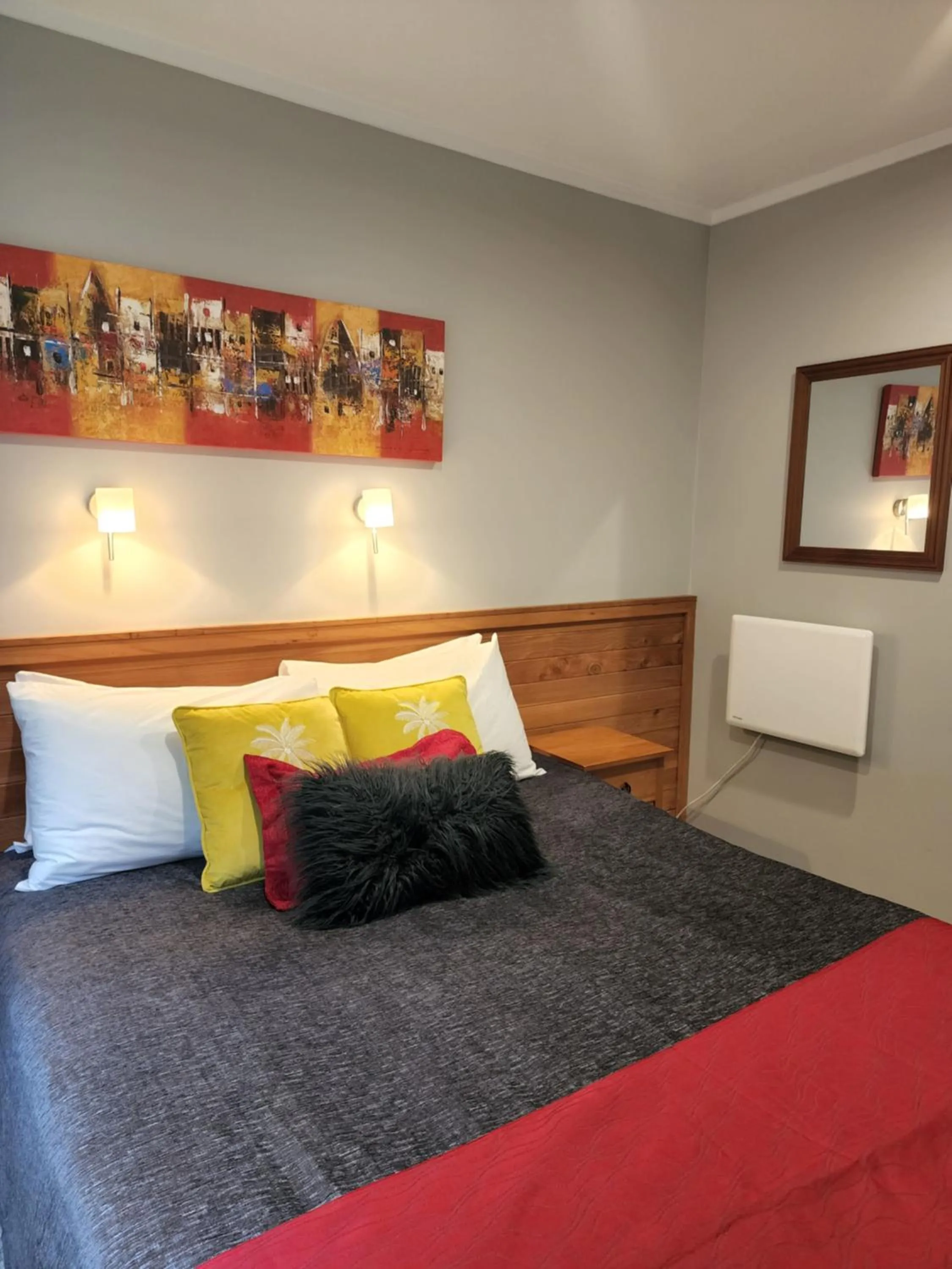 Bedroom, Bed in Plateau Lodge