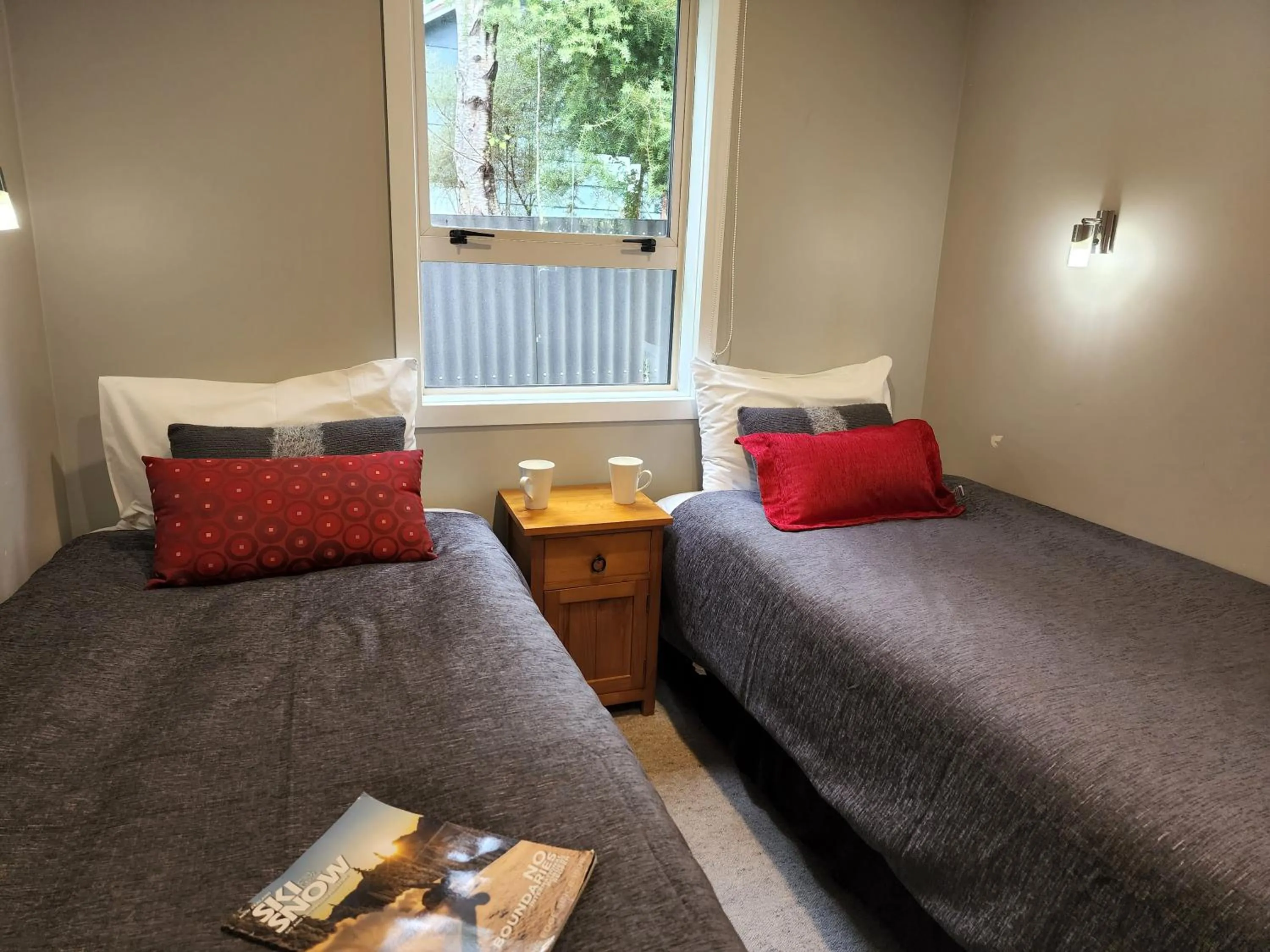 Bedroom, Bed in Plateau Lodge