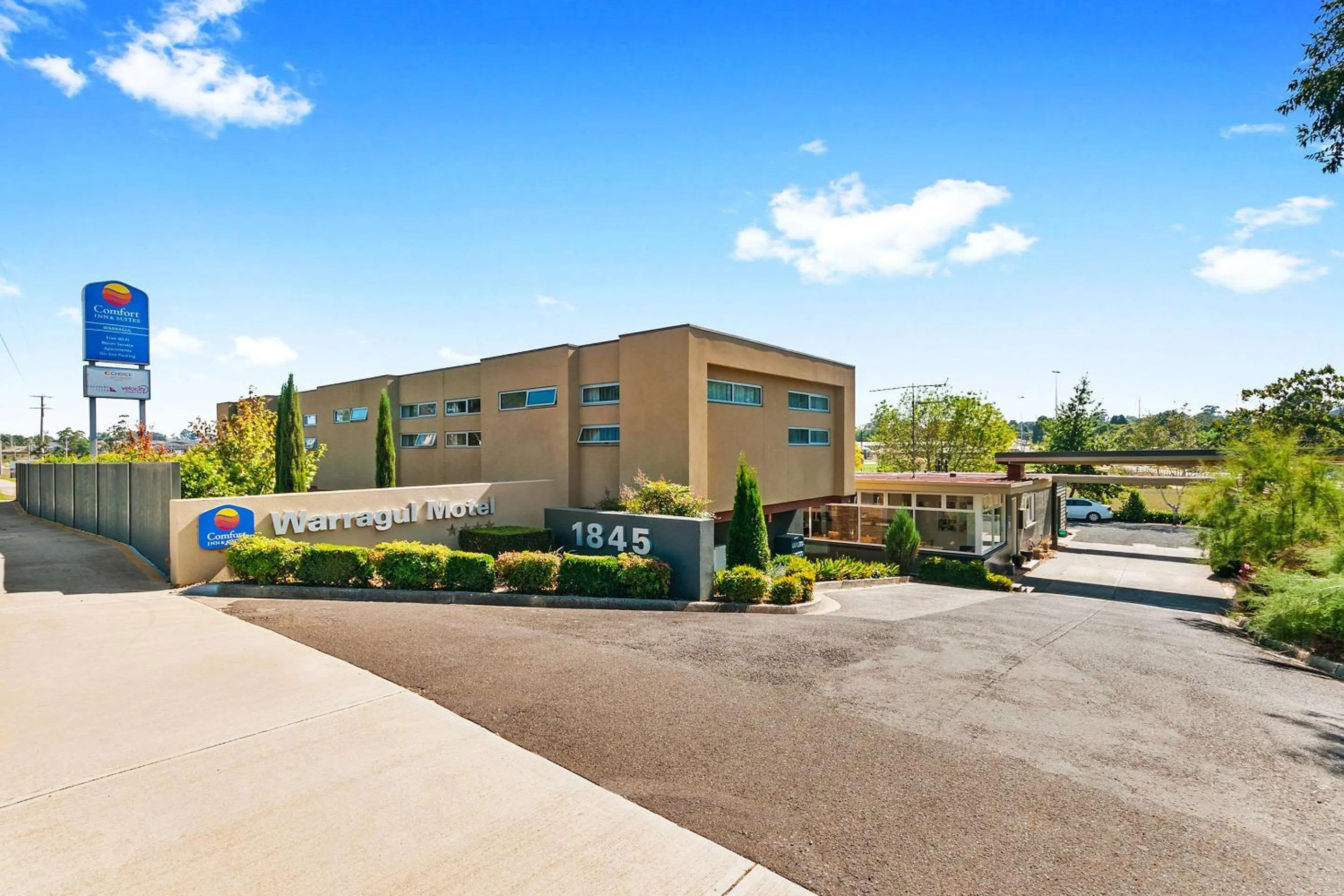 Property building in Comfort Inn & Suites Warragul