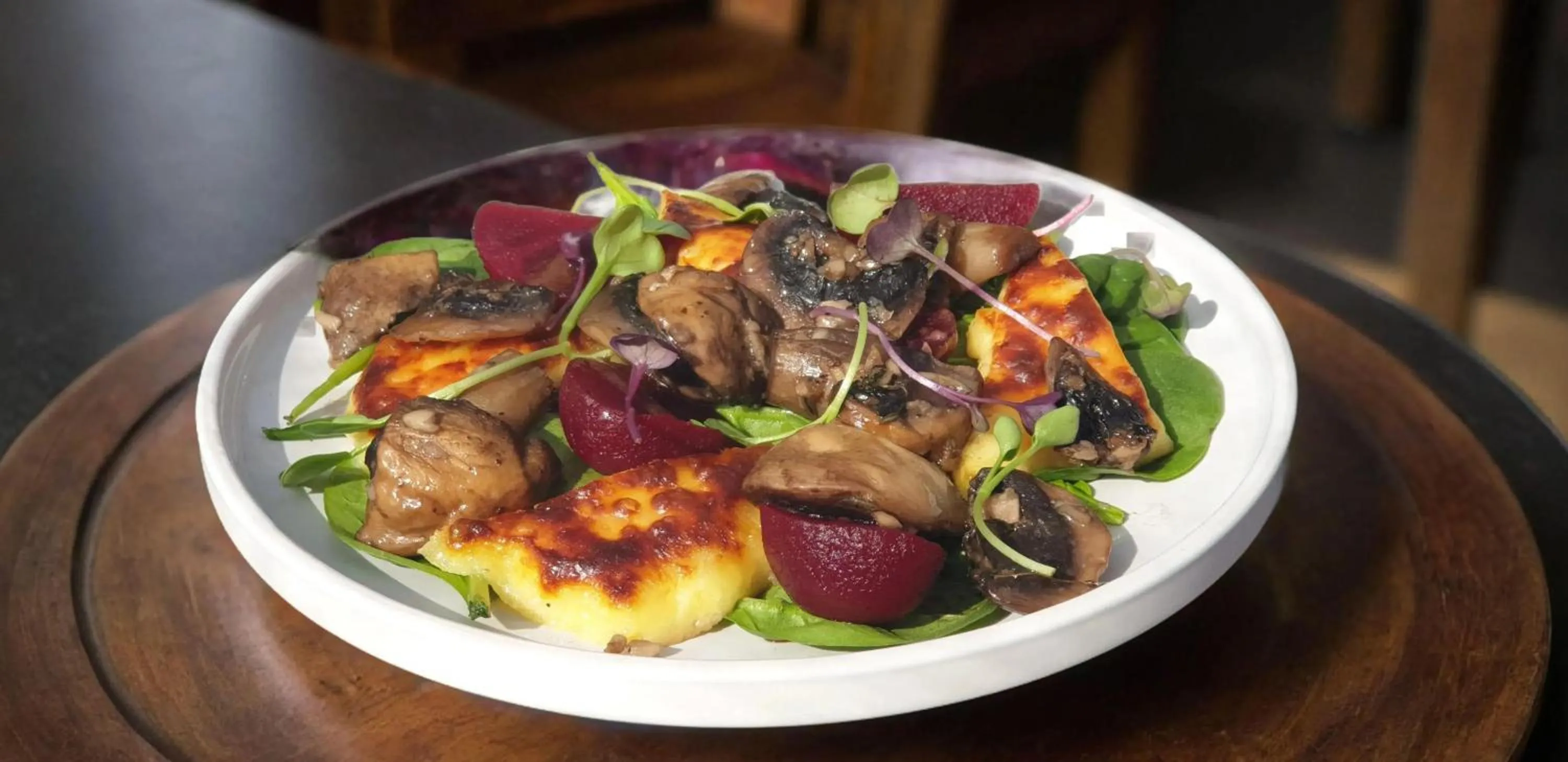 Food and drinks in The Surrey Hotel