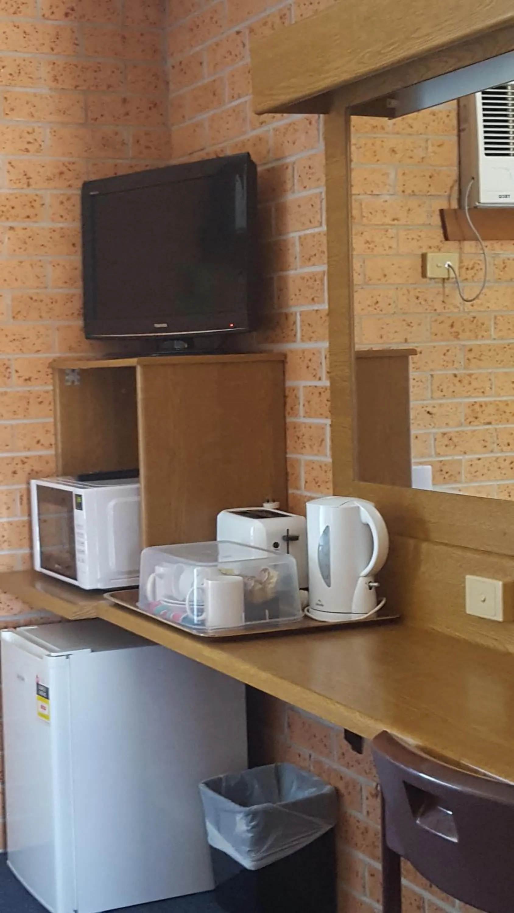 Coffee/tea facilities in Royal Palms Motor Inn