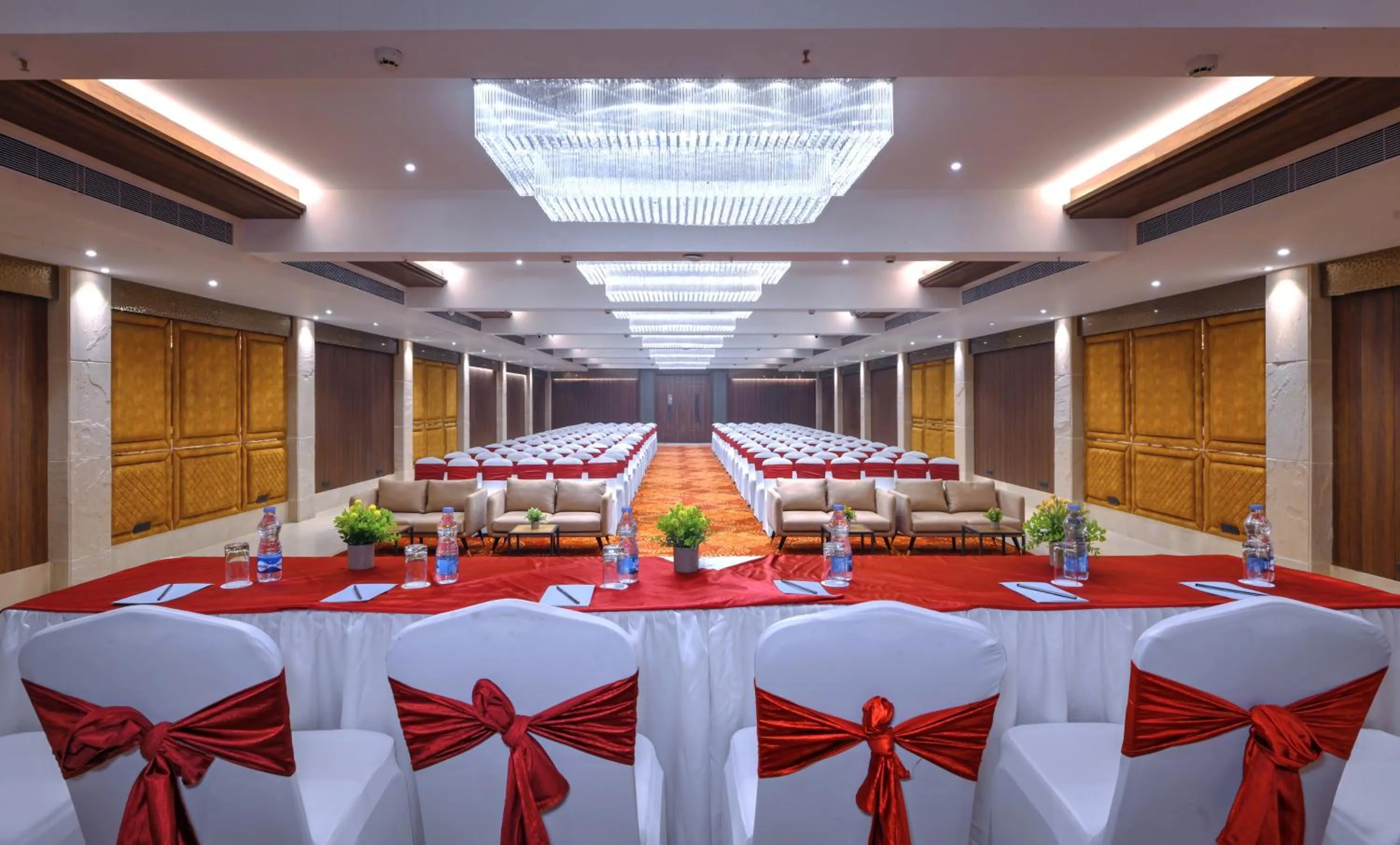 Meeting/conference room in Royale Sarovar Portico Agra