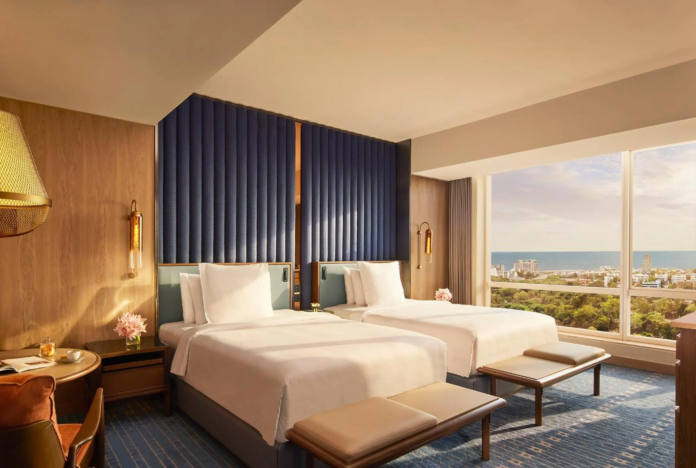 Bedroom, Bed in Four Seasons Hotel Mumbai