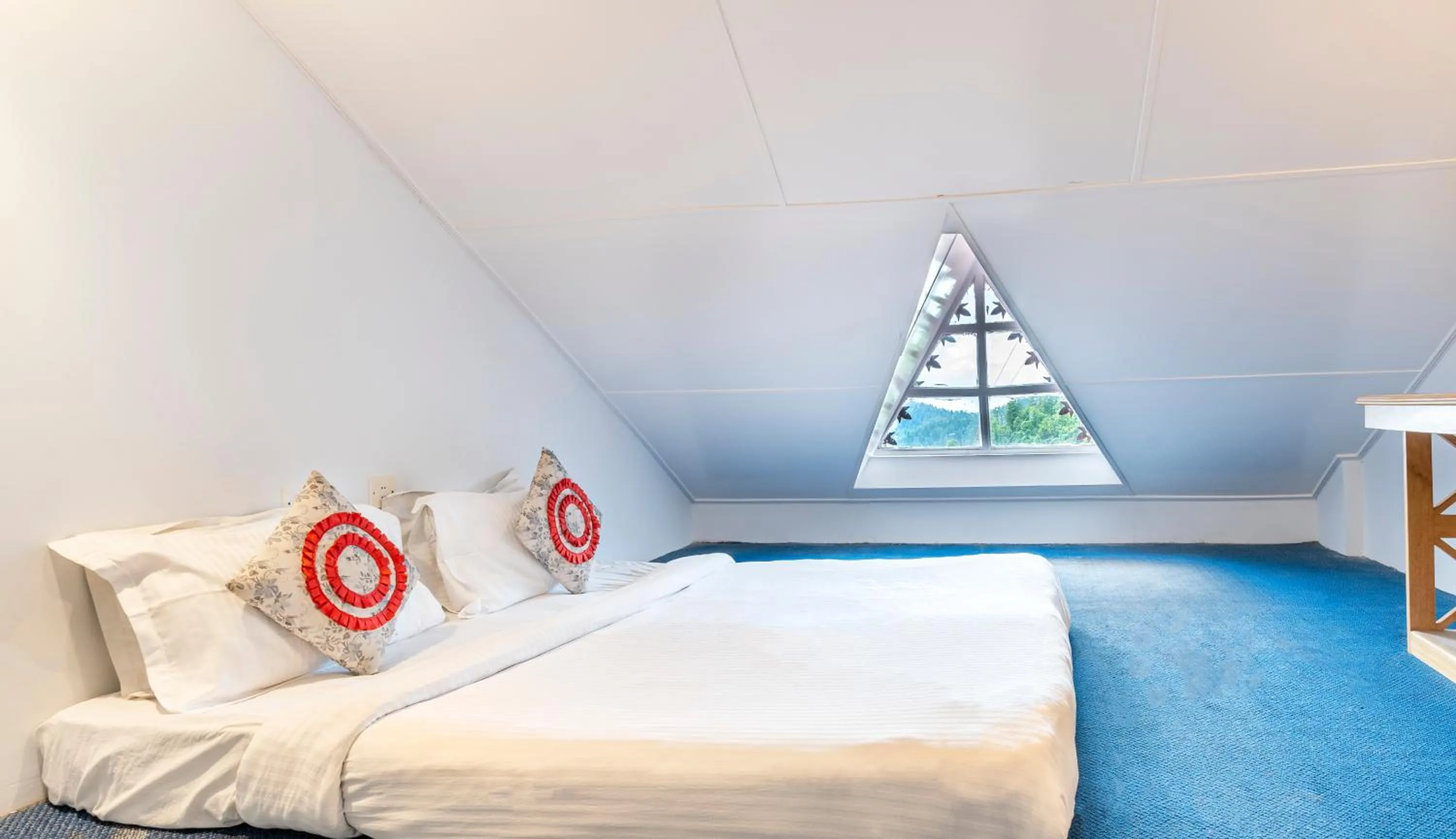 Bed in Toshali Royal View ,S H I M L A