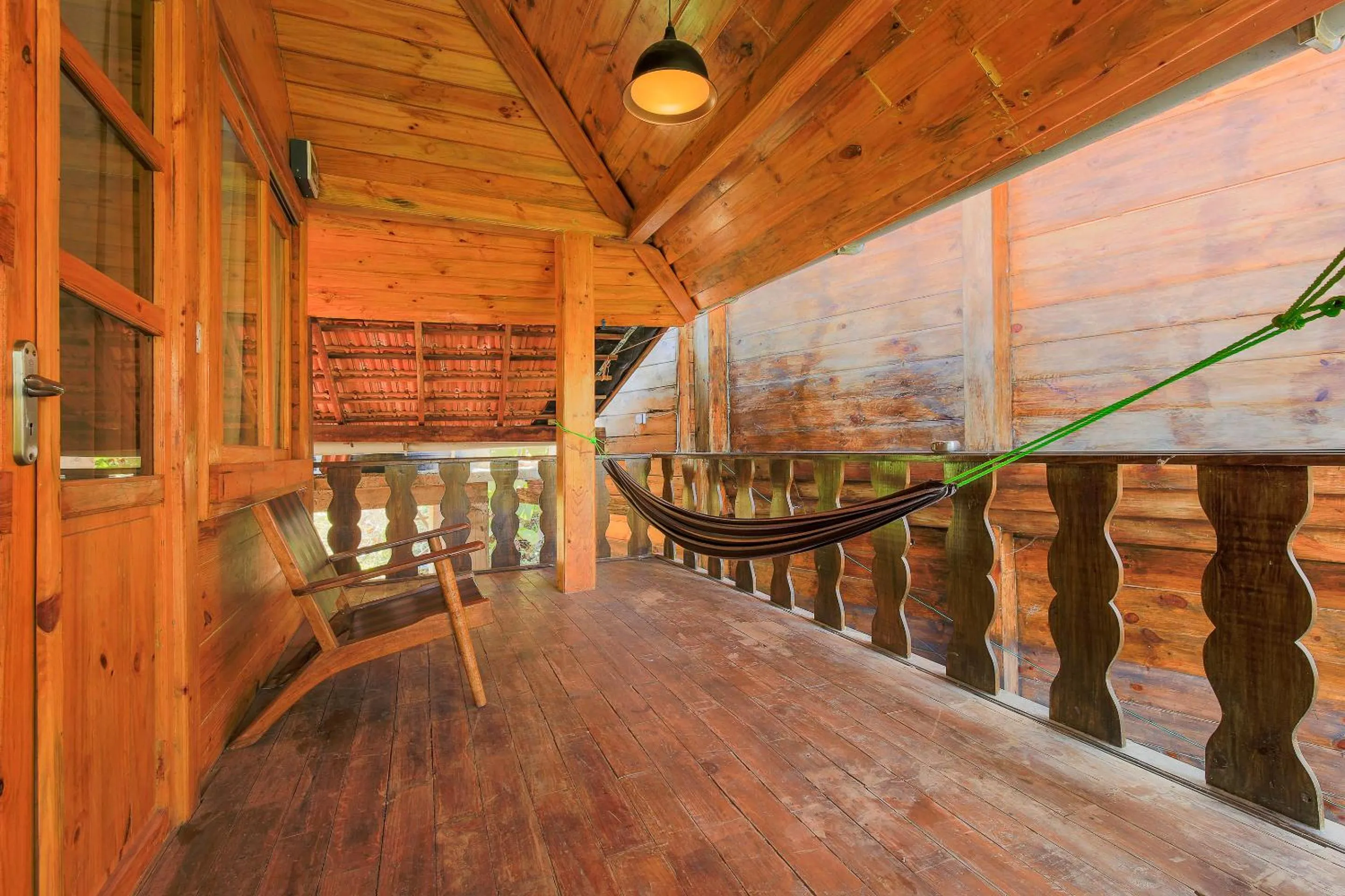 Lobby or reception in Brushwood Villa- Cottages and Bar