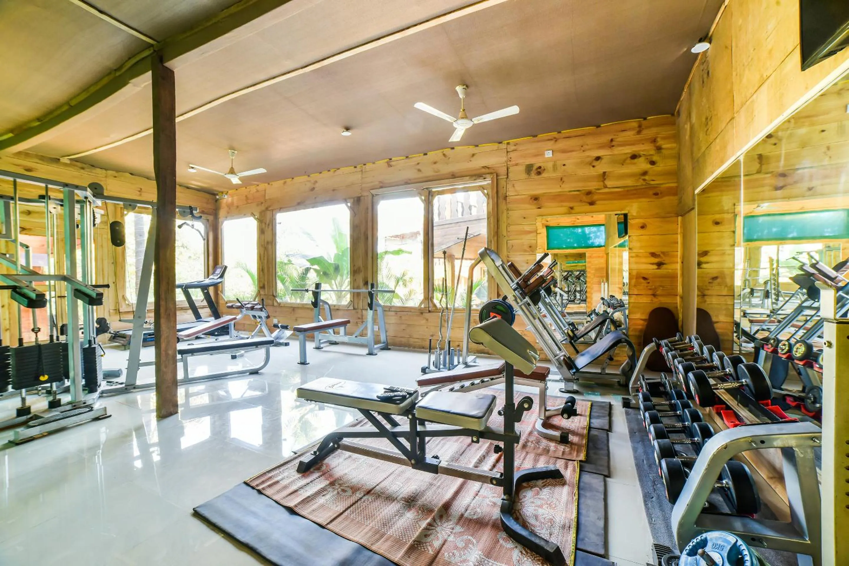 Fitness centre/facilities in Brushwood Villa- Cottages and Bar