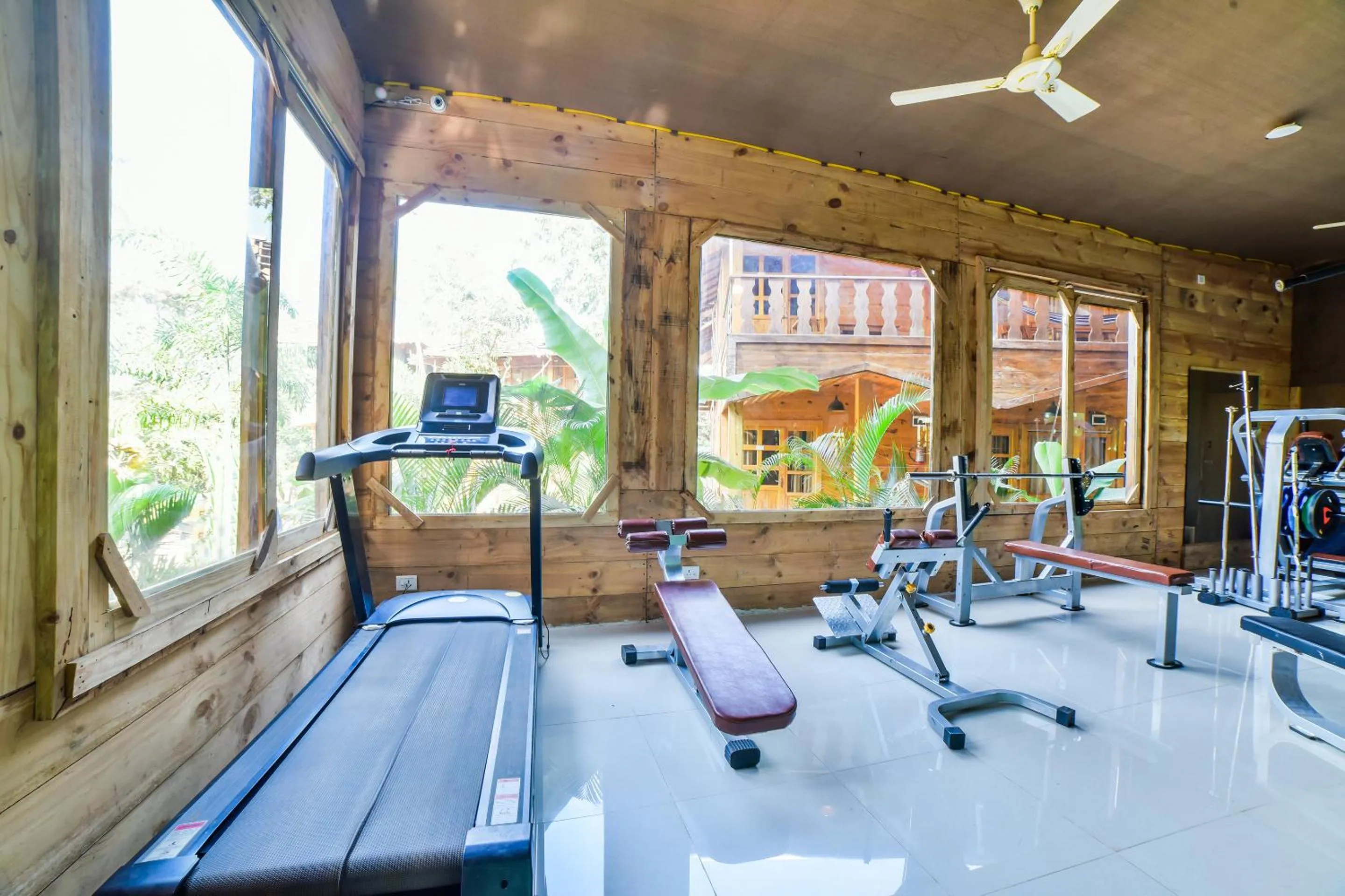 Fitness centre/facilities in Brushwood Villa- Cottages and Bar