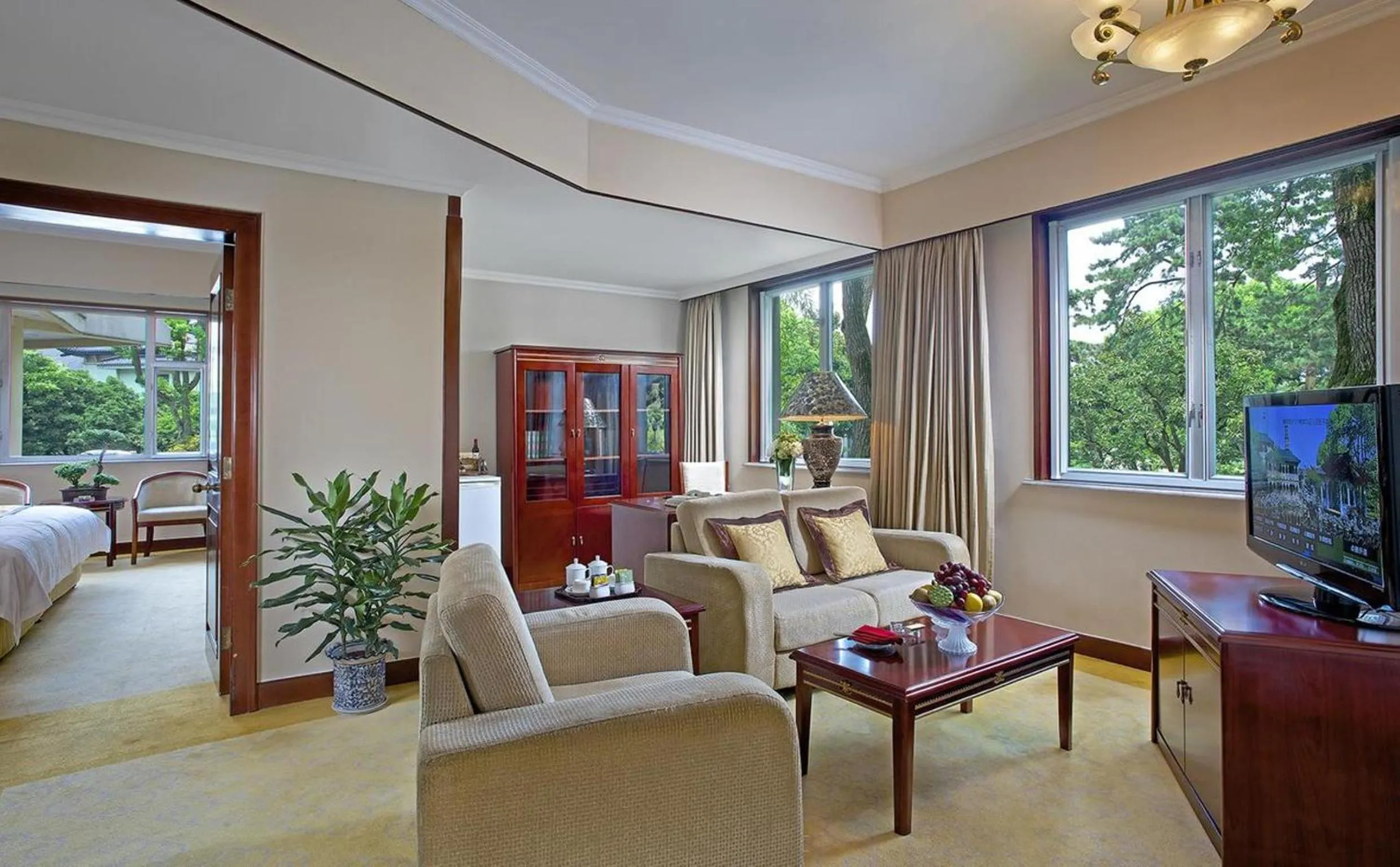 Living room in Zhejiang Xizi Hotel