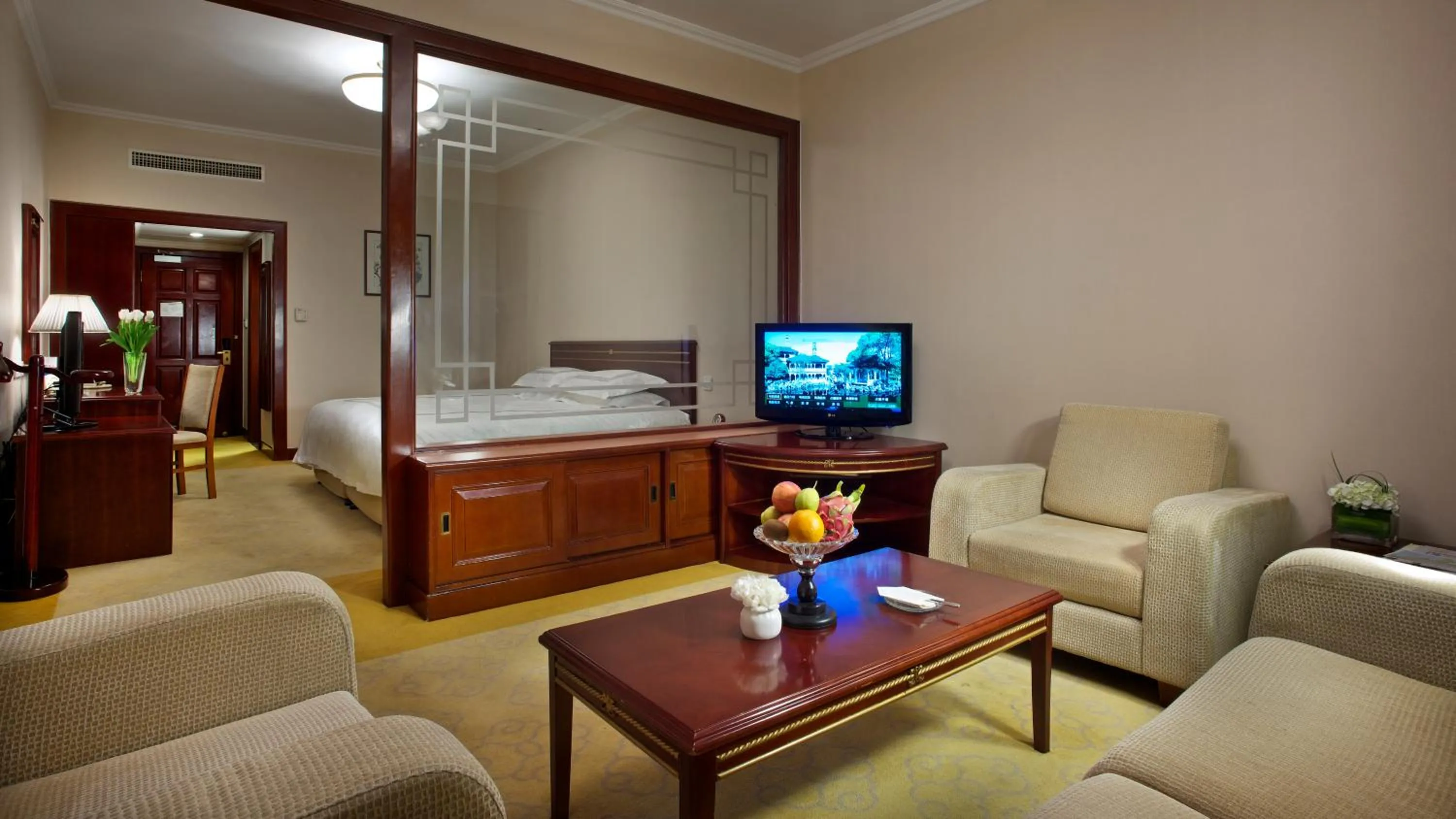 Seating area in Zhejiang Xizi Hotel