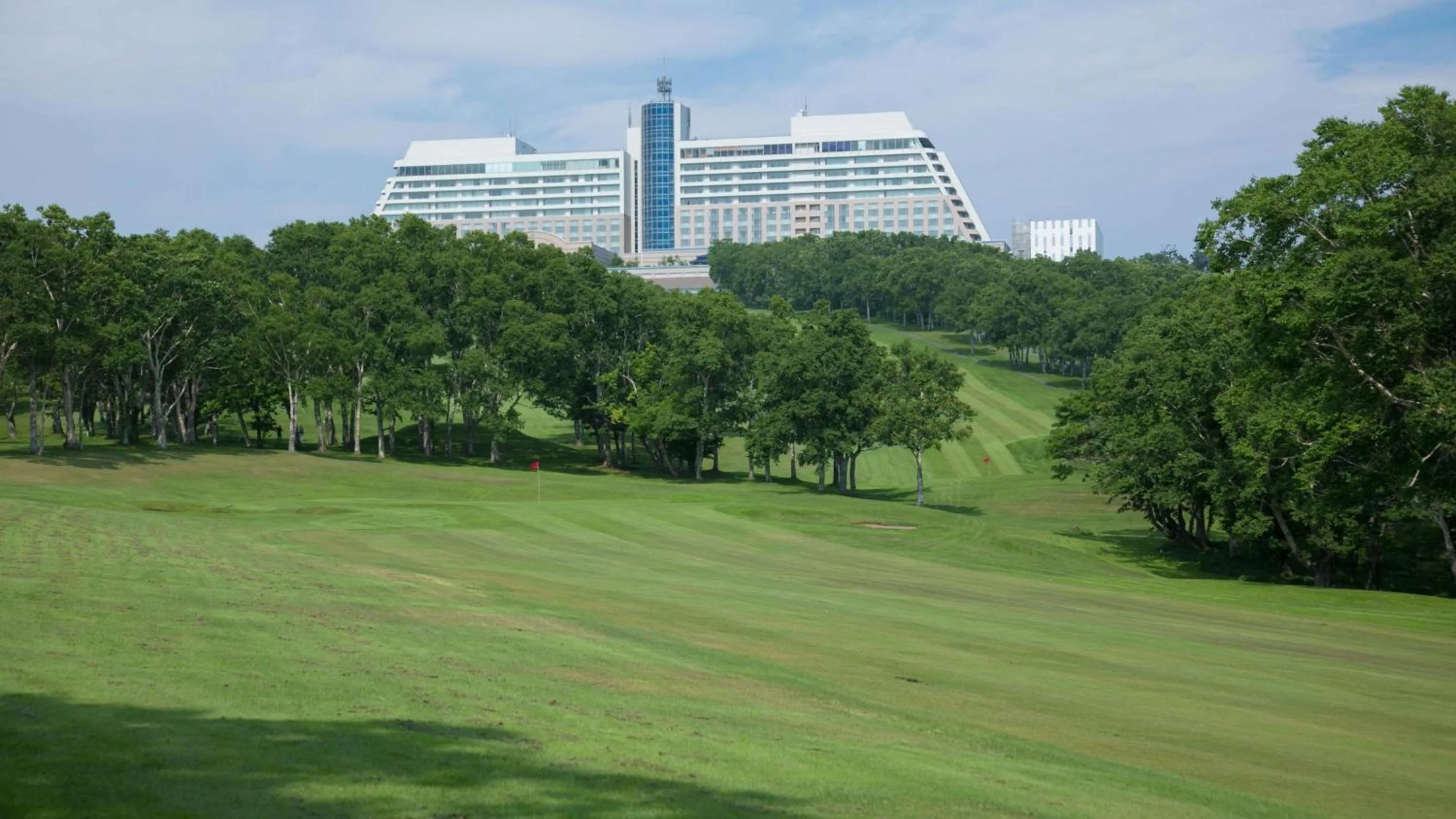 Property building in Vignette Collection The Windsor Hotel TOYA by IHG