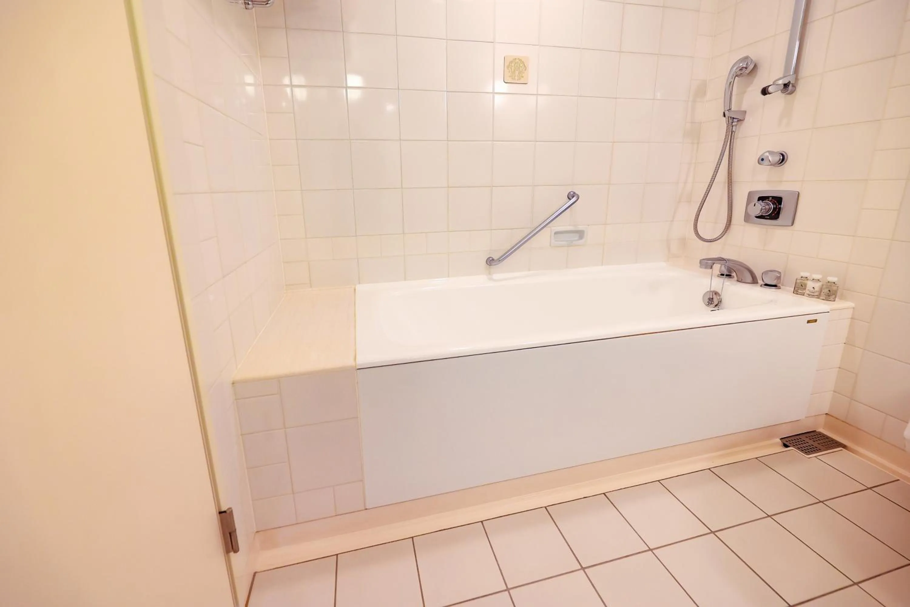 Photo of the whole room in Vignette Collection The Windsor Hotel TOYA by IHG