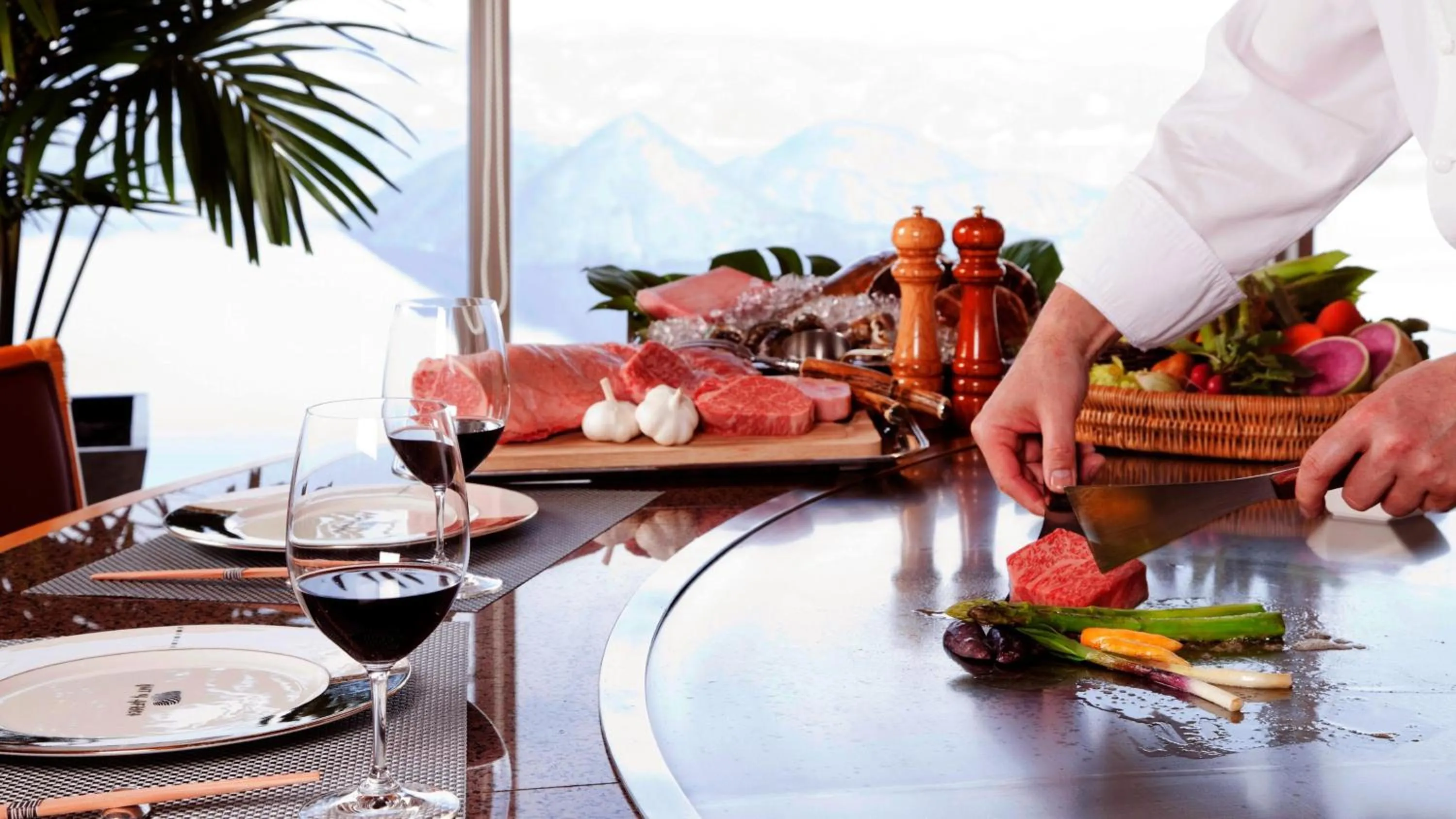 Restaurant/places to eat in Vignette Collection The Windsor Hotel TOYA by IHG