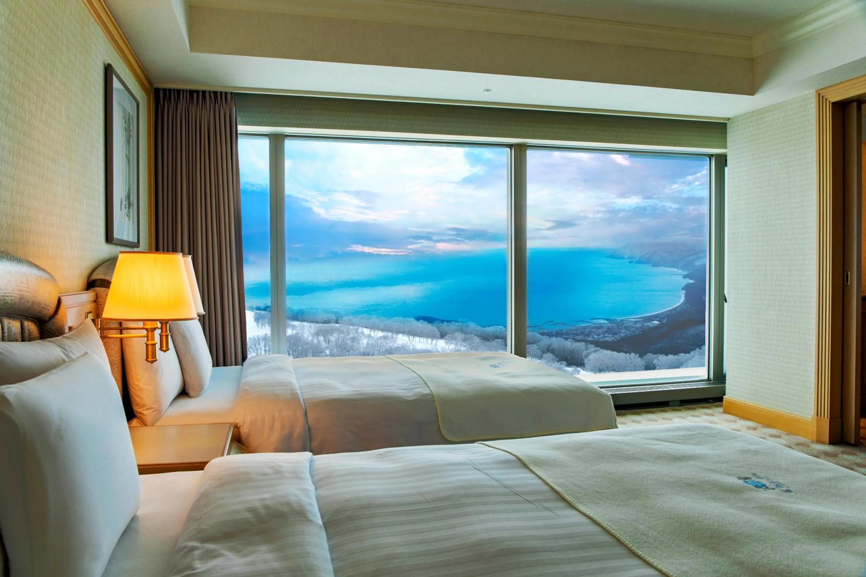 Photo of the whole room, Bed in Vignette Collection The Windsor Hotel TOYA by IHG