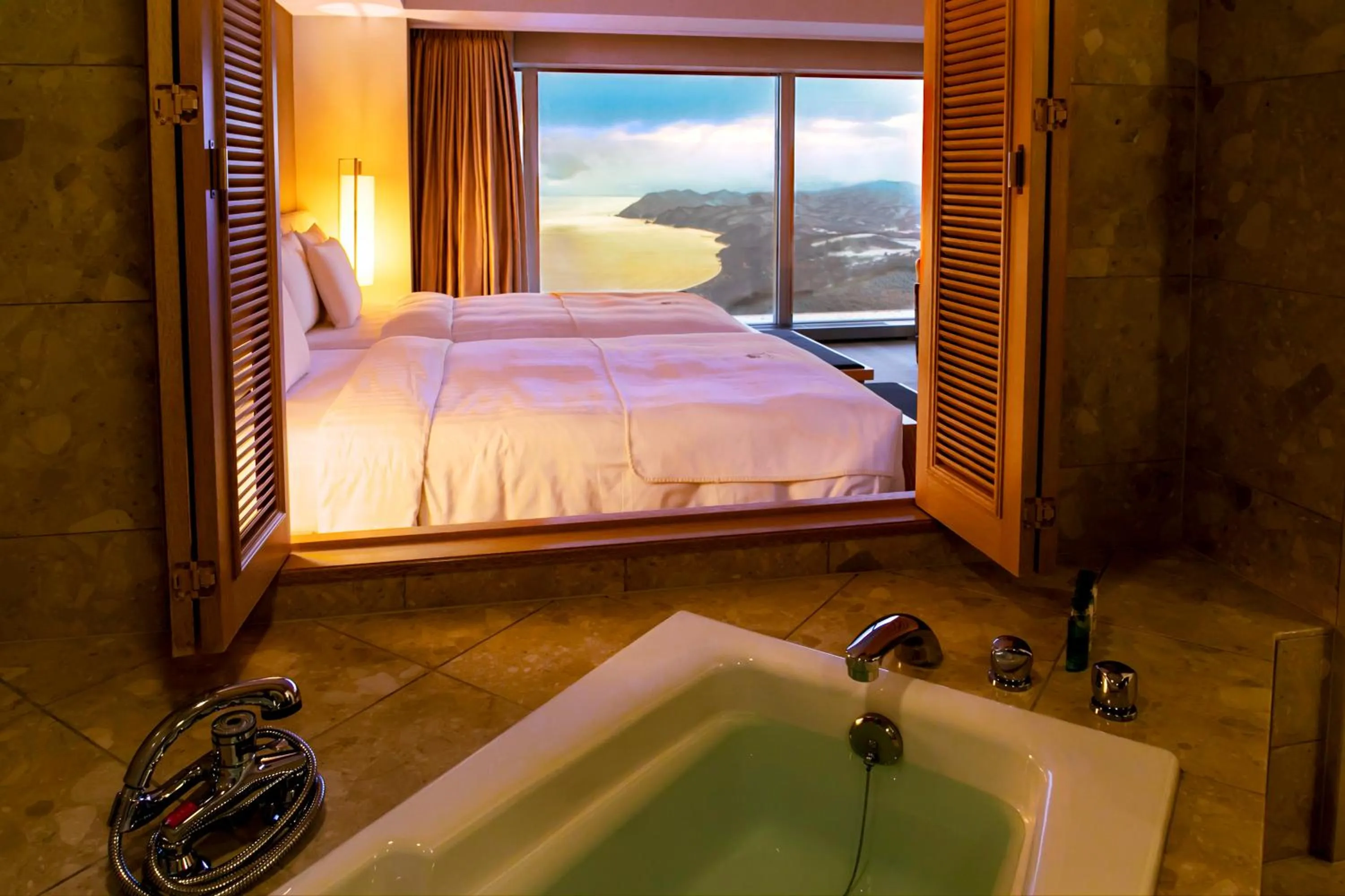 Bathroom, Bed in Vignette Collection The Windsor Hotel TOYA by IHG