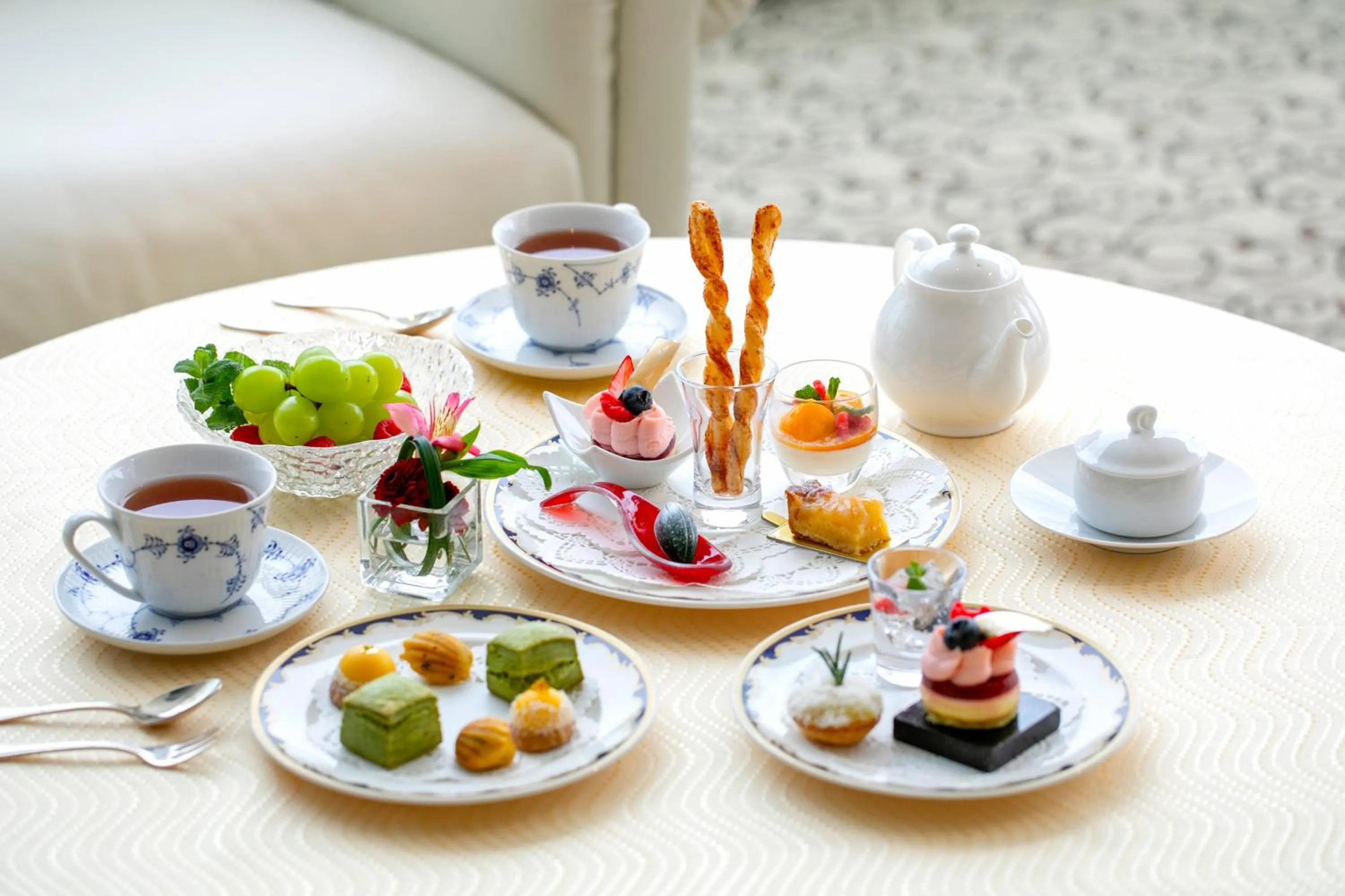 VIP in Vignette Collection The Windsor Hotel TOYA by IHG