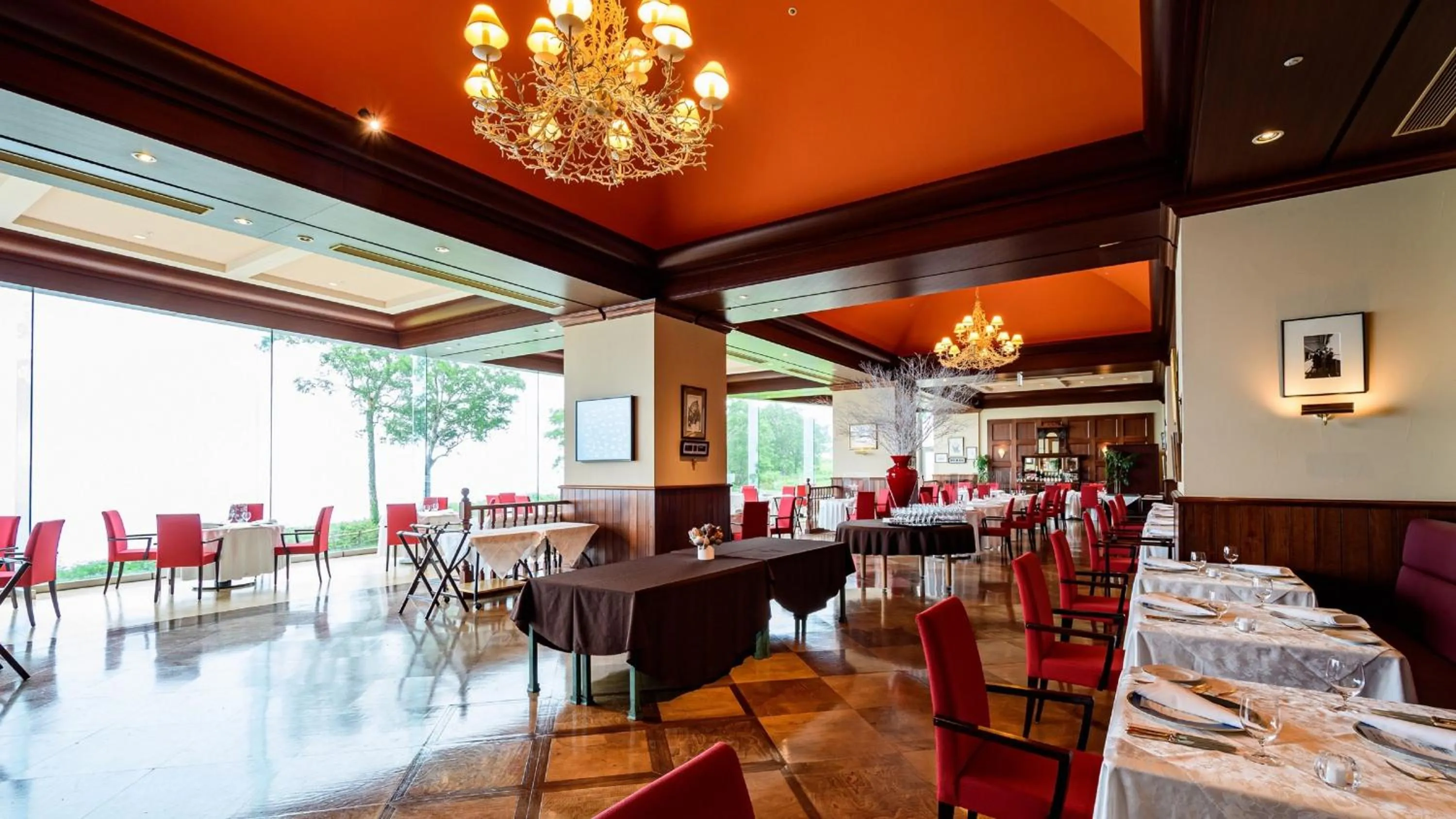 Restaurant/places to eat in Vignette Collection The Windsor Hotel TOYA by IHG