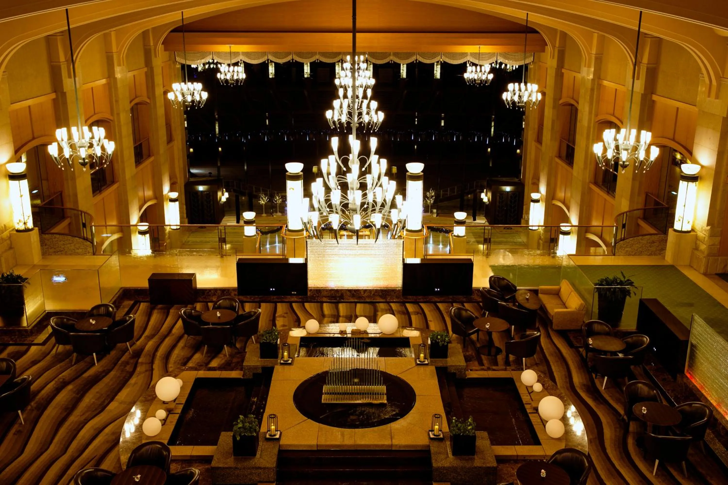 Lobby or reception in Vignette Collection The Windsor Hotel TOYA by IHG