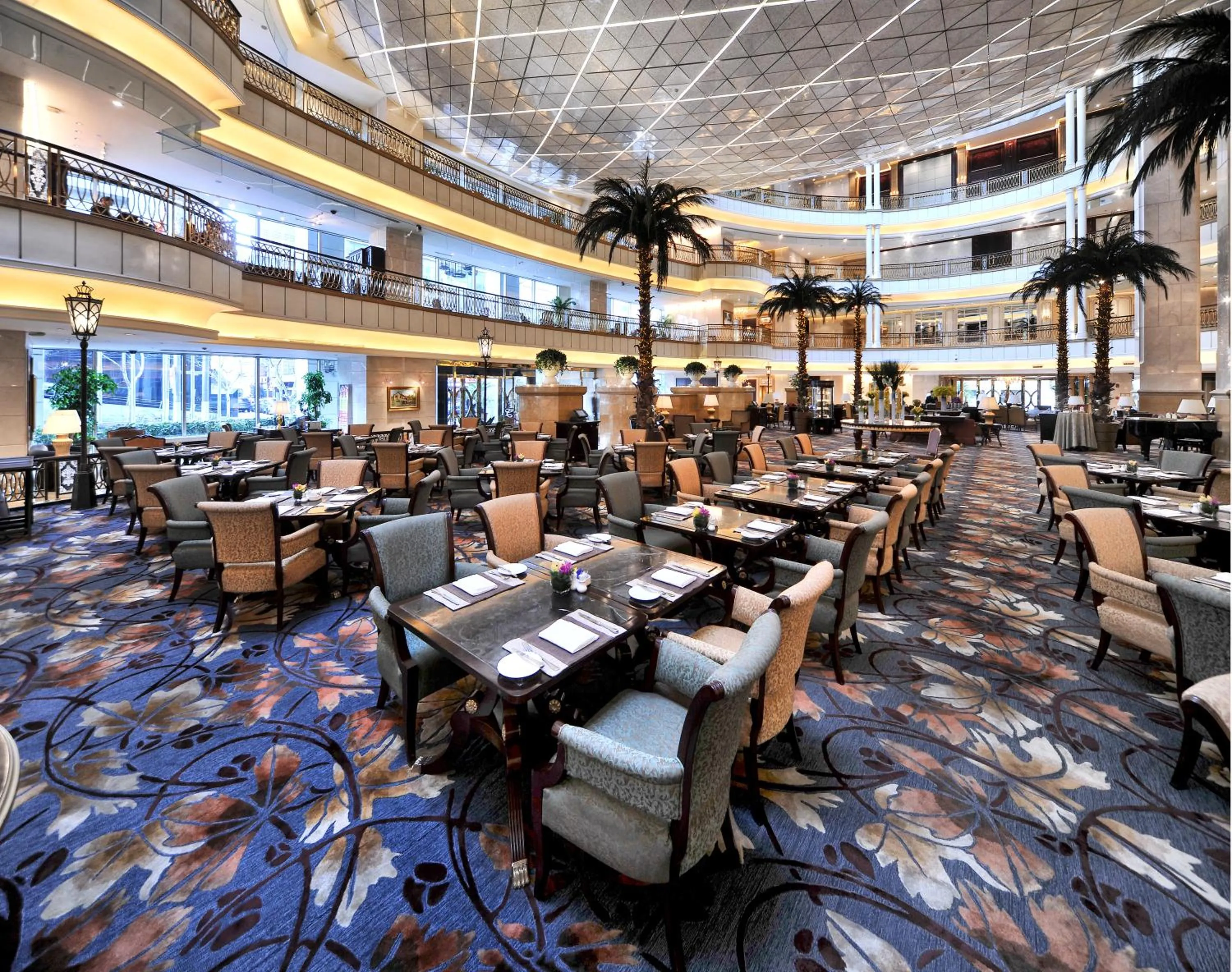 Restaurant/places to eat in Grand Central Hotel Shanghai - Nanjing Road