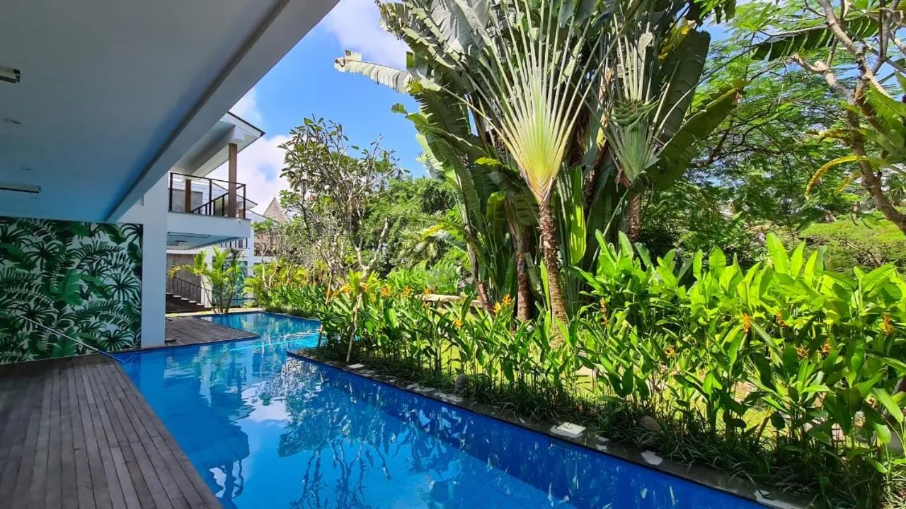 Swimming pool in Ayurvedagram Bali