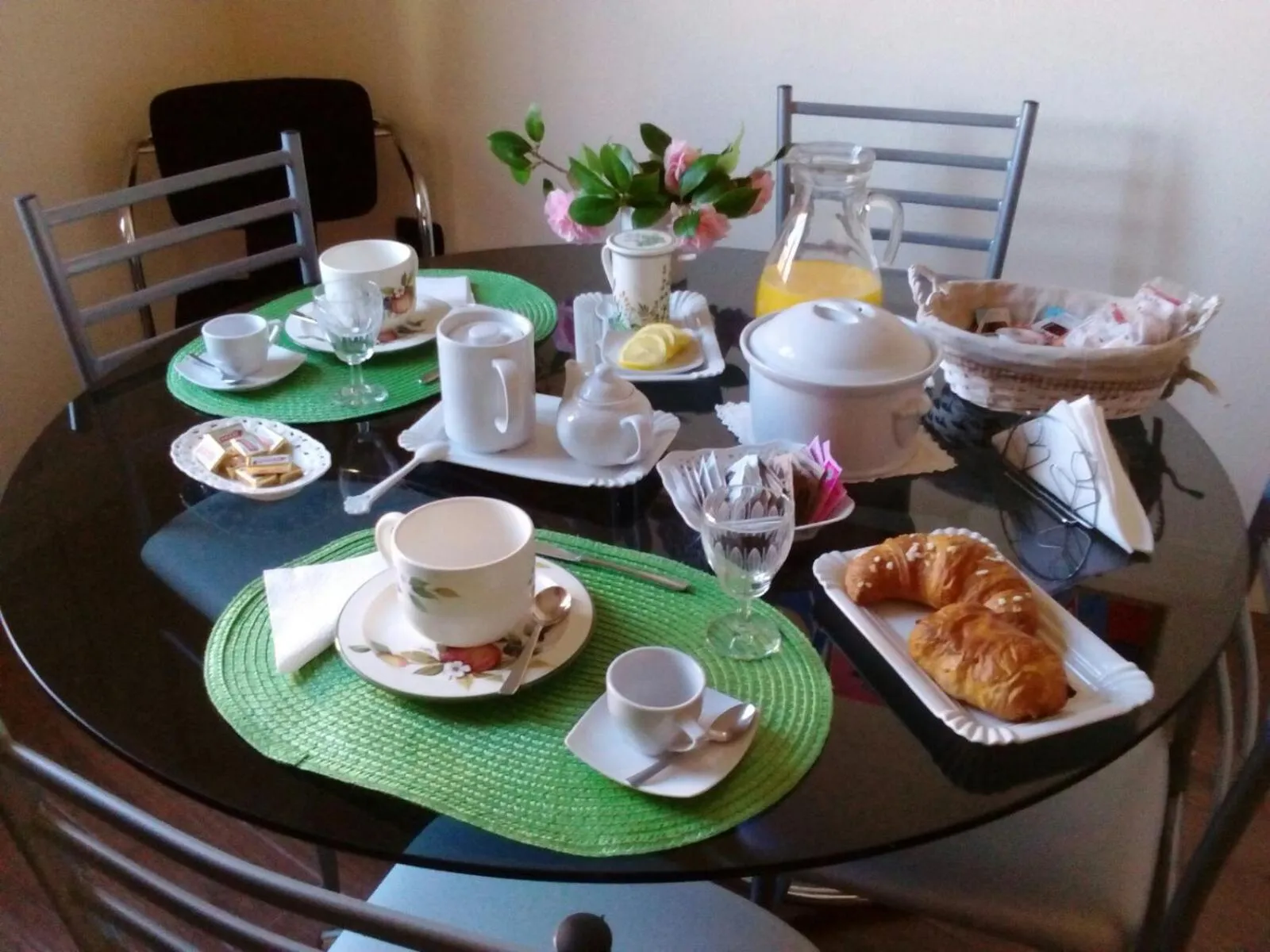 Communal lounge/ TV room in B&B dal Cardinale