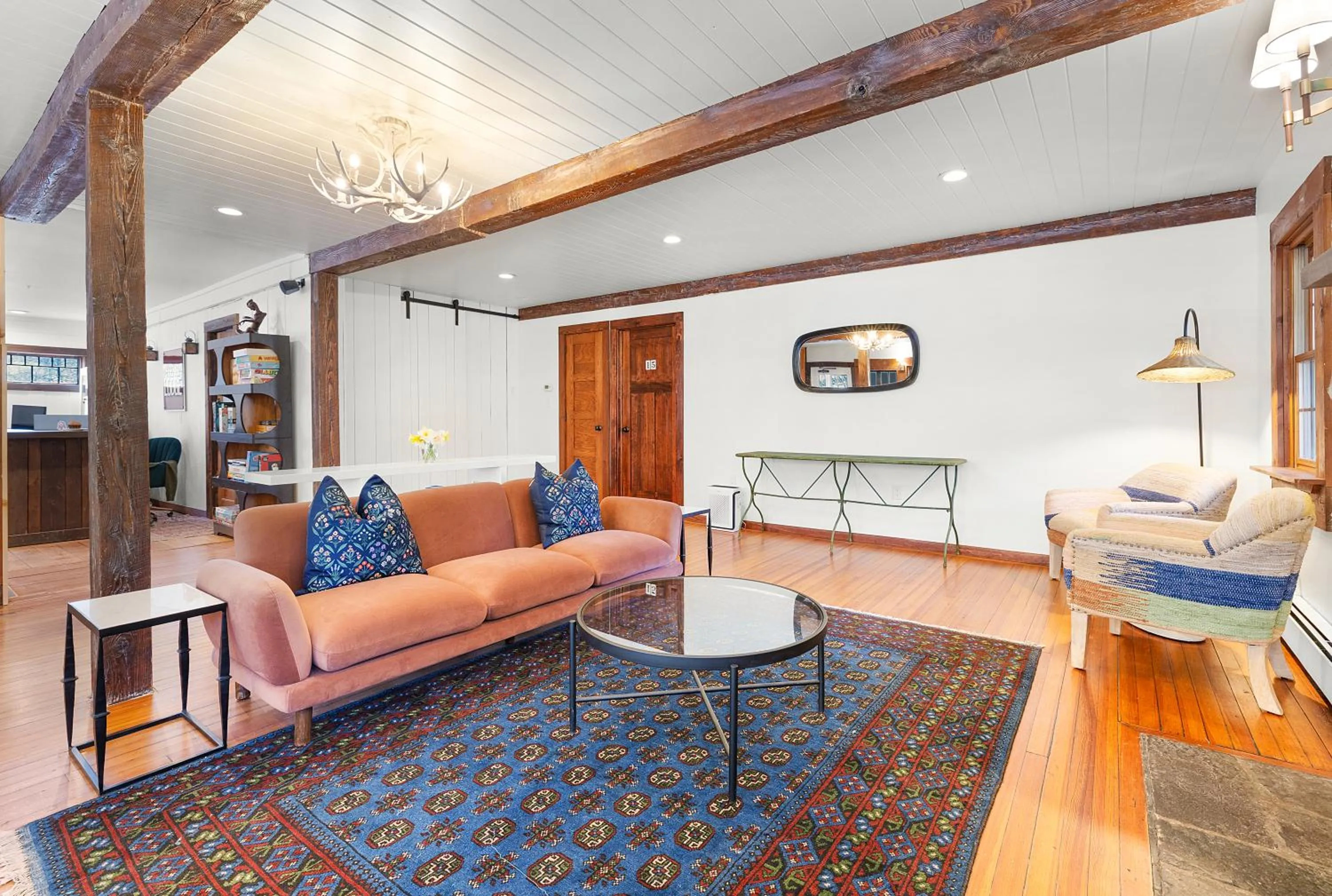 Seating area in Phoenicia Lodge