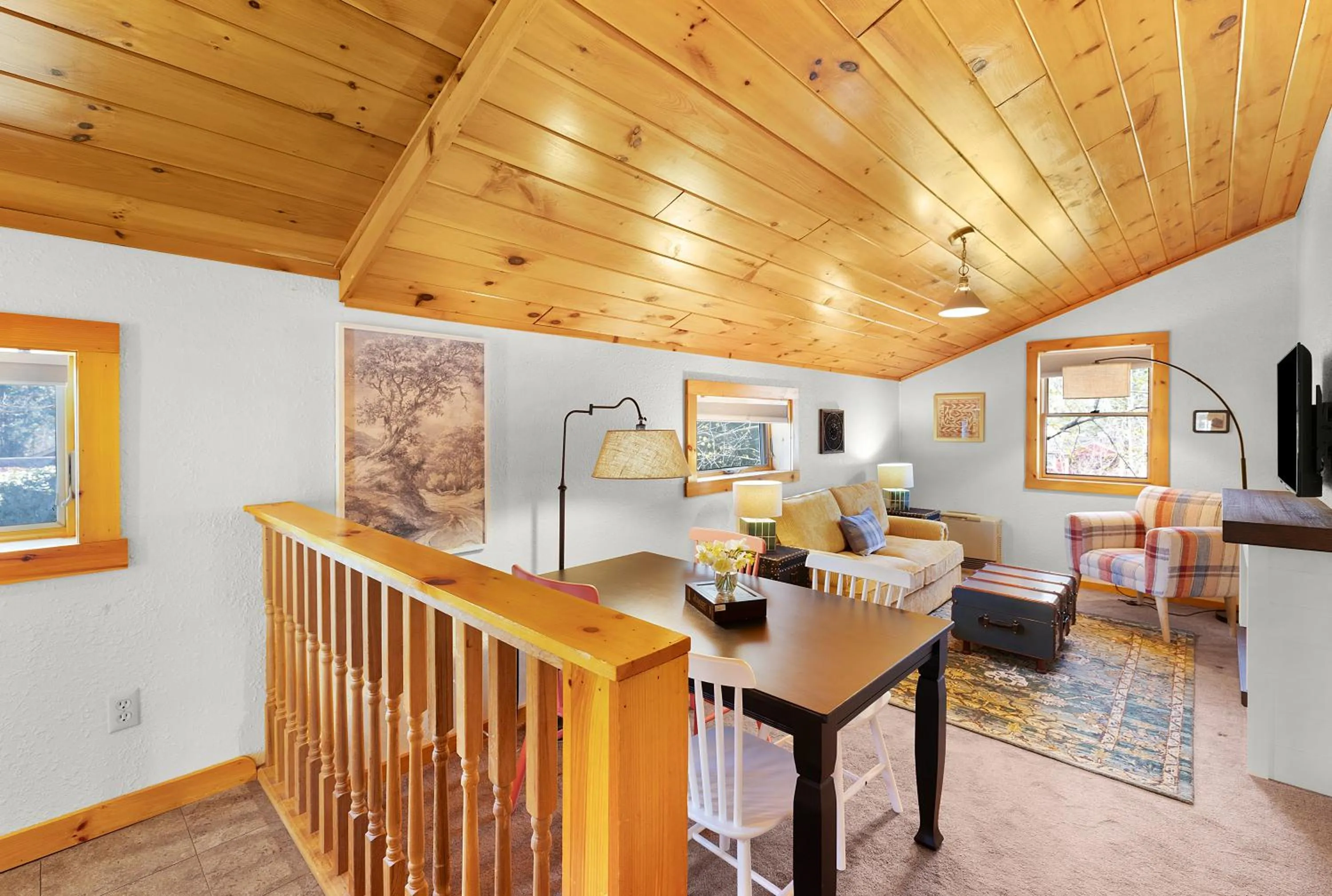 Living room in Phoenicia Lodge