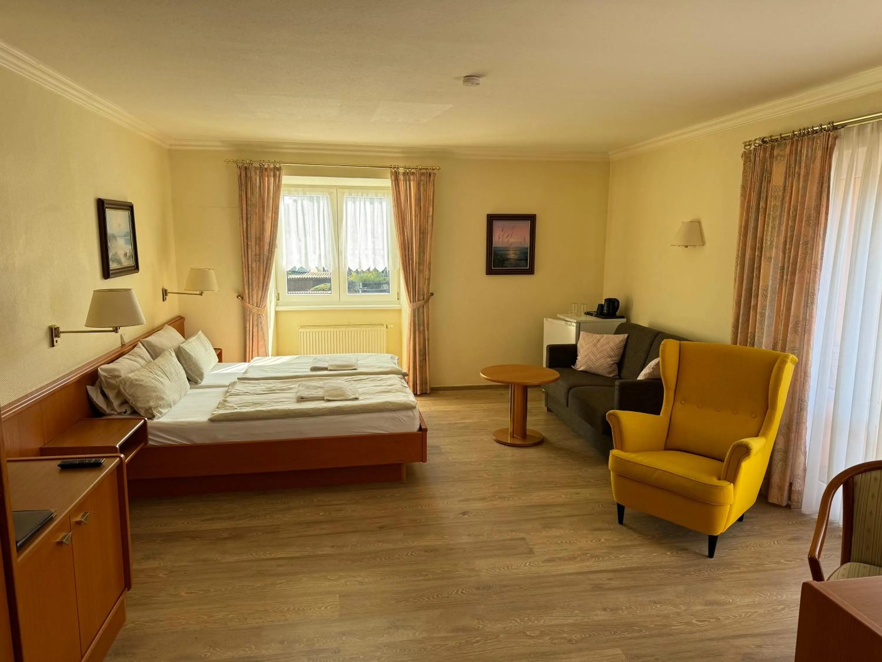 Hotel garni SEESCHLÖSSCHEN