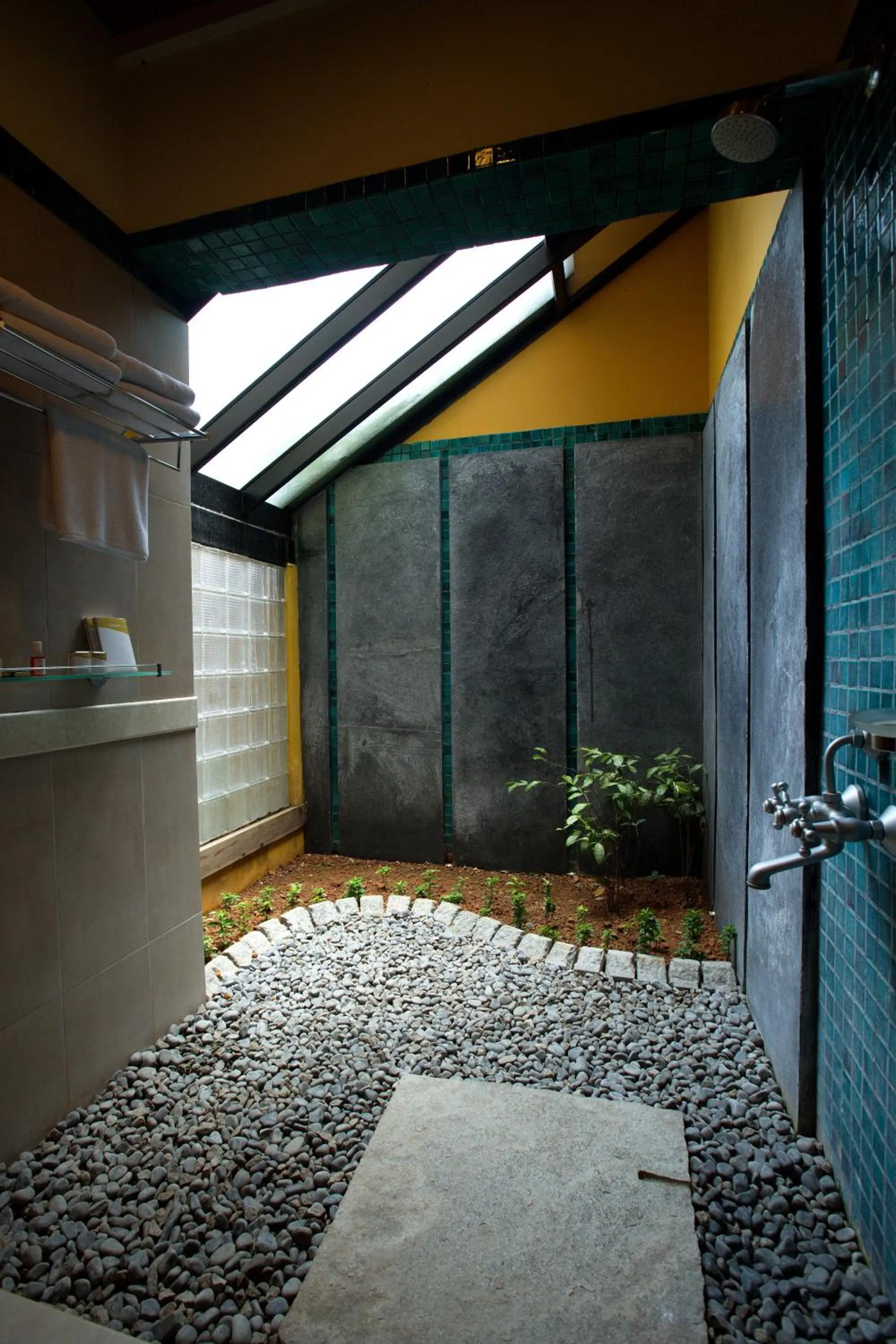 Bathroom in Tea Bungalow
